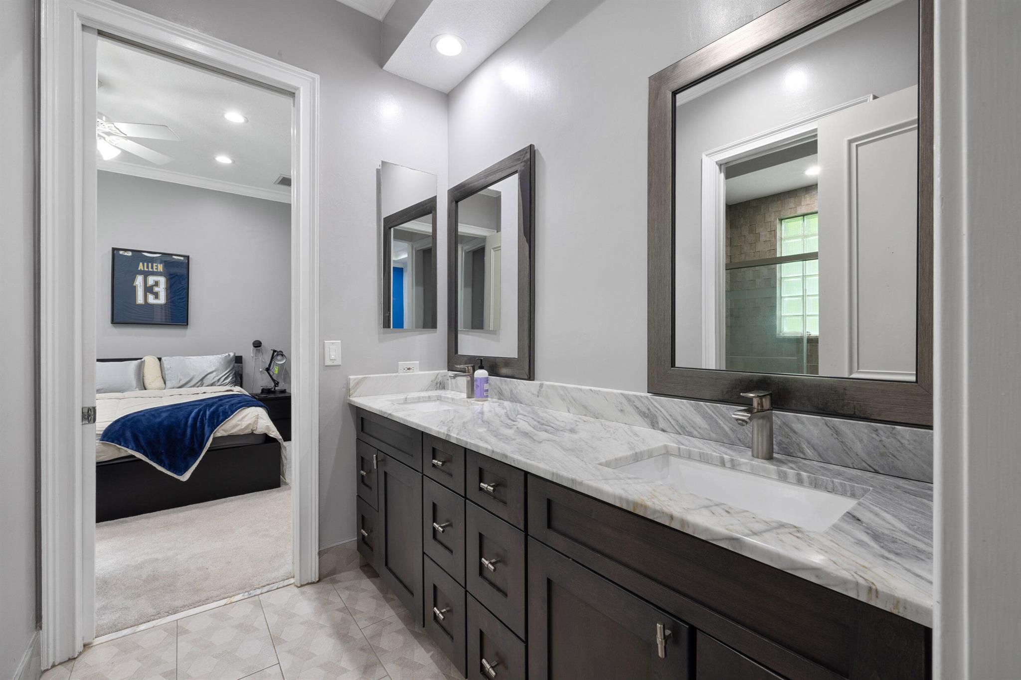 6595 NW 32nd Terrace