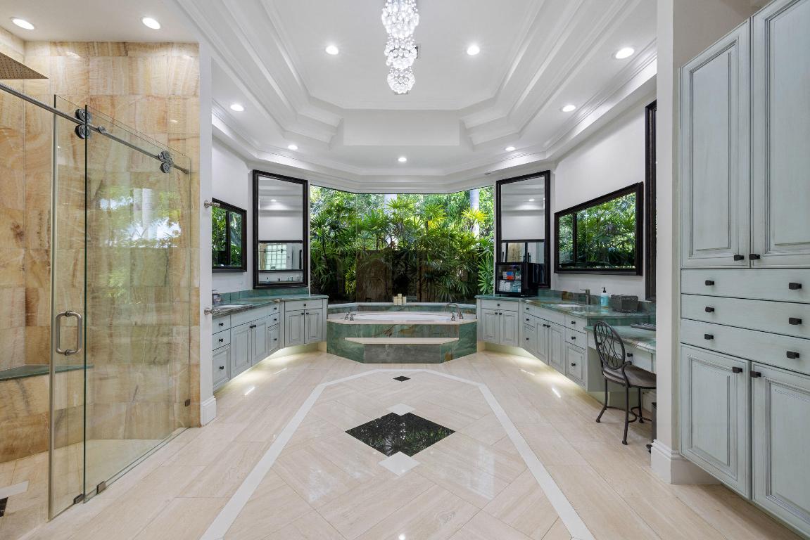 6595 NW 32nd Terrace