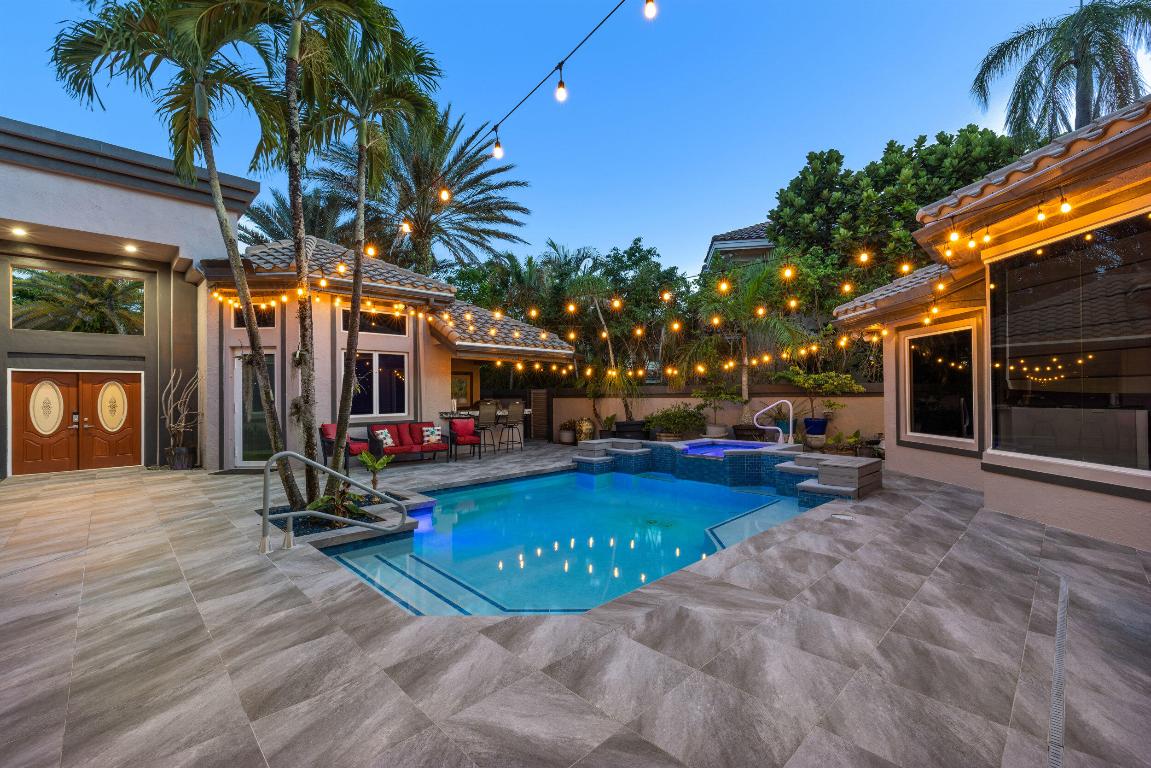 6595 NW 32nd Terrace