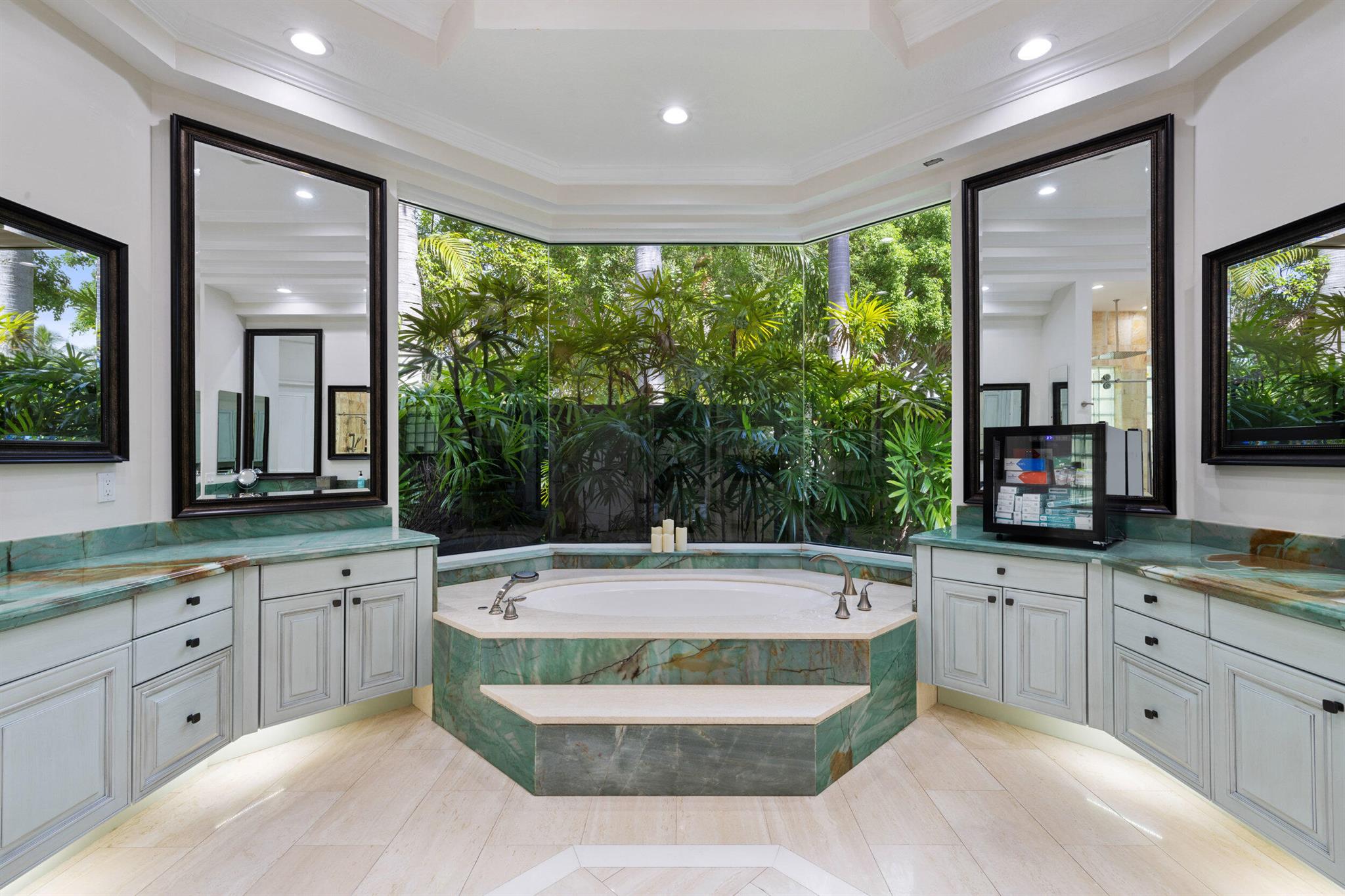 6595 NW 32nd Terrace