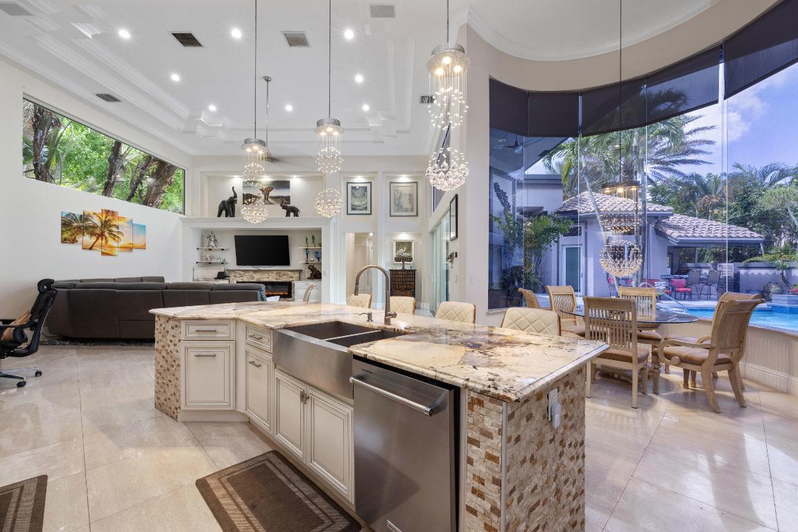 6595 NW 32nd Terrace