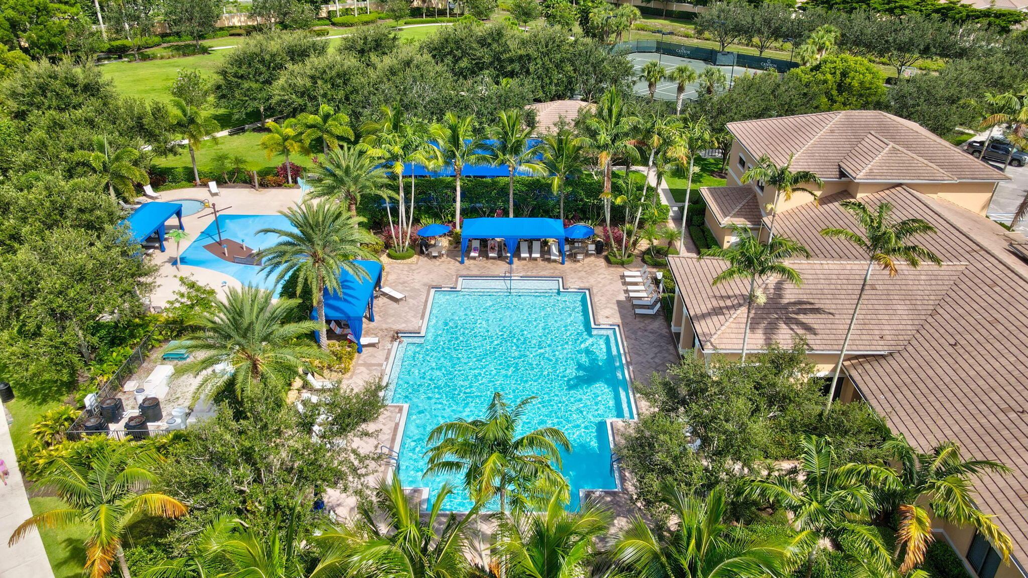 8489 Serena Creek Avenue