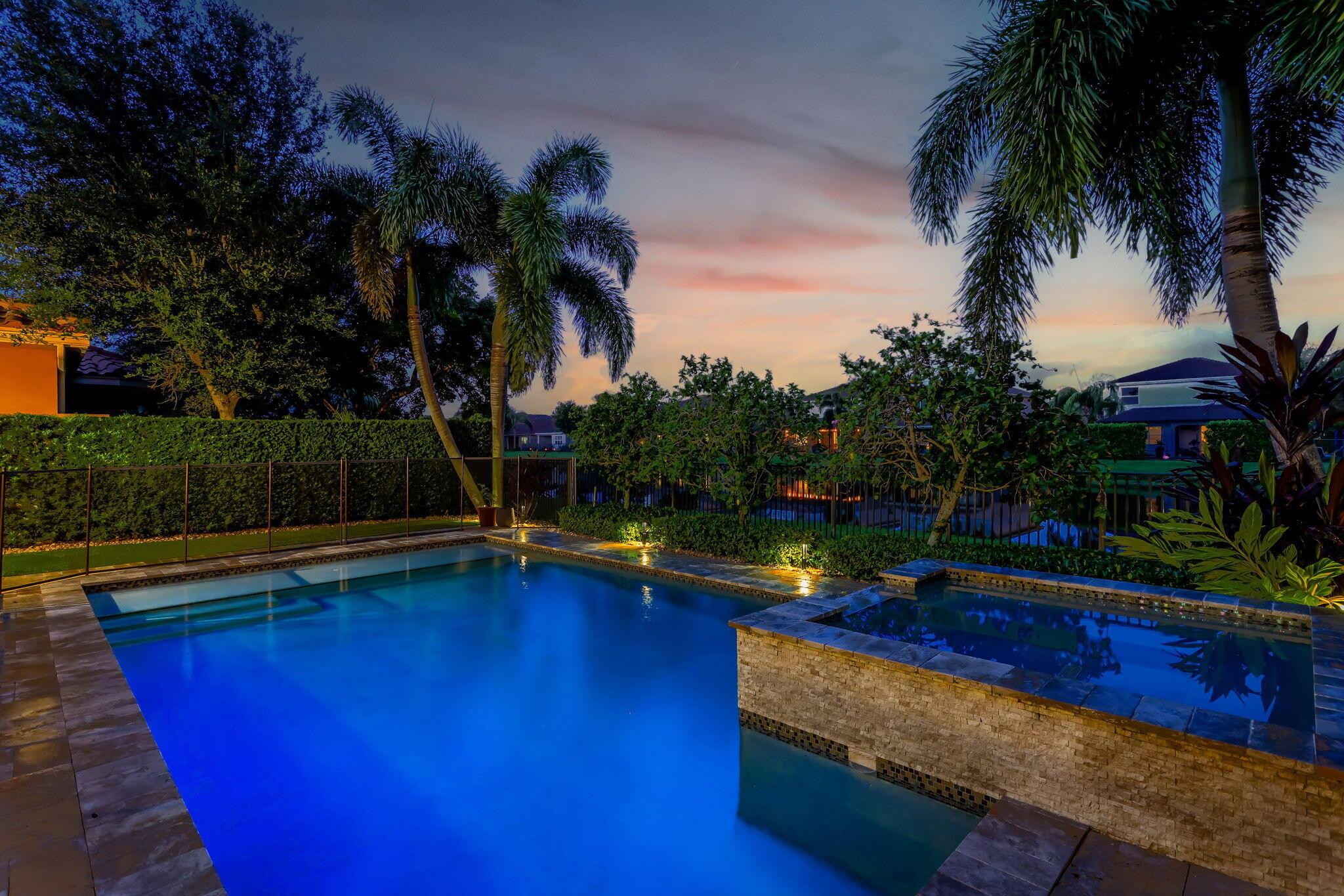 8489 Serena Creek Avenue