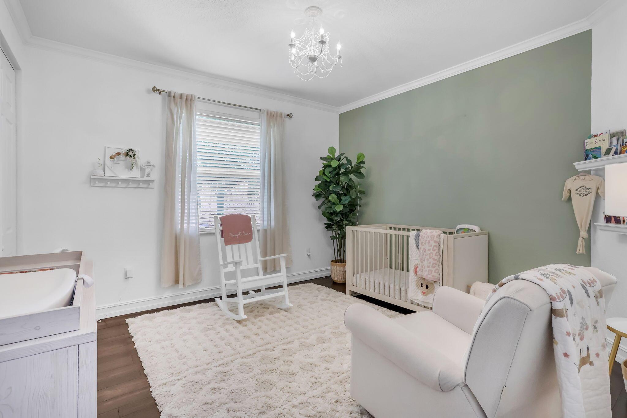 8489 Serena Creek Avenue