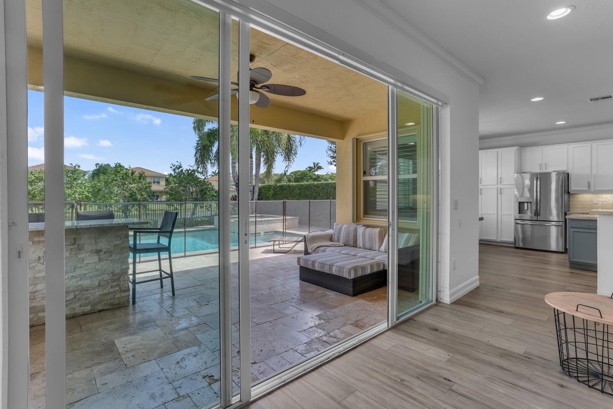 8489 Serena Creek Avenue