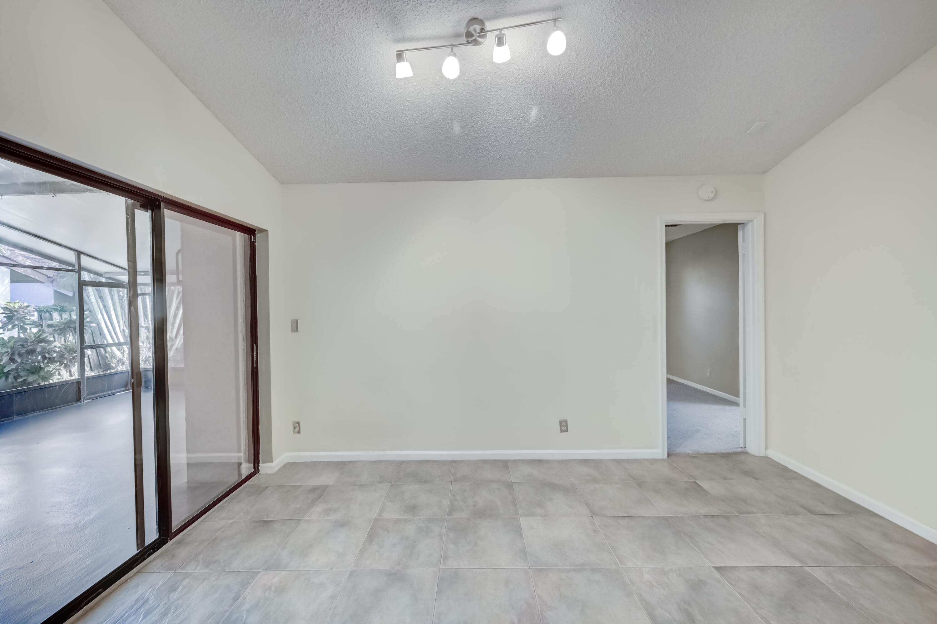 1135 NW 22nd Avenue