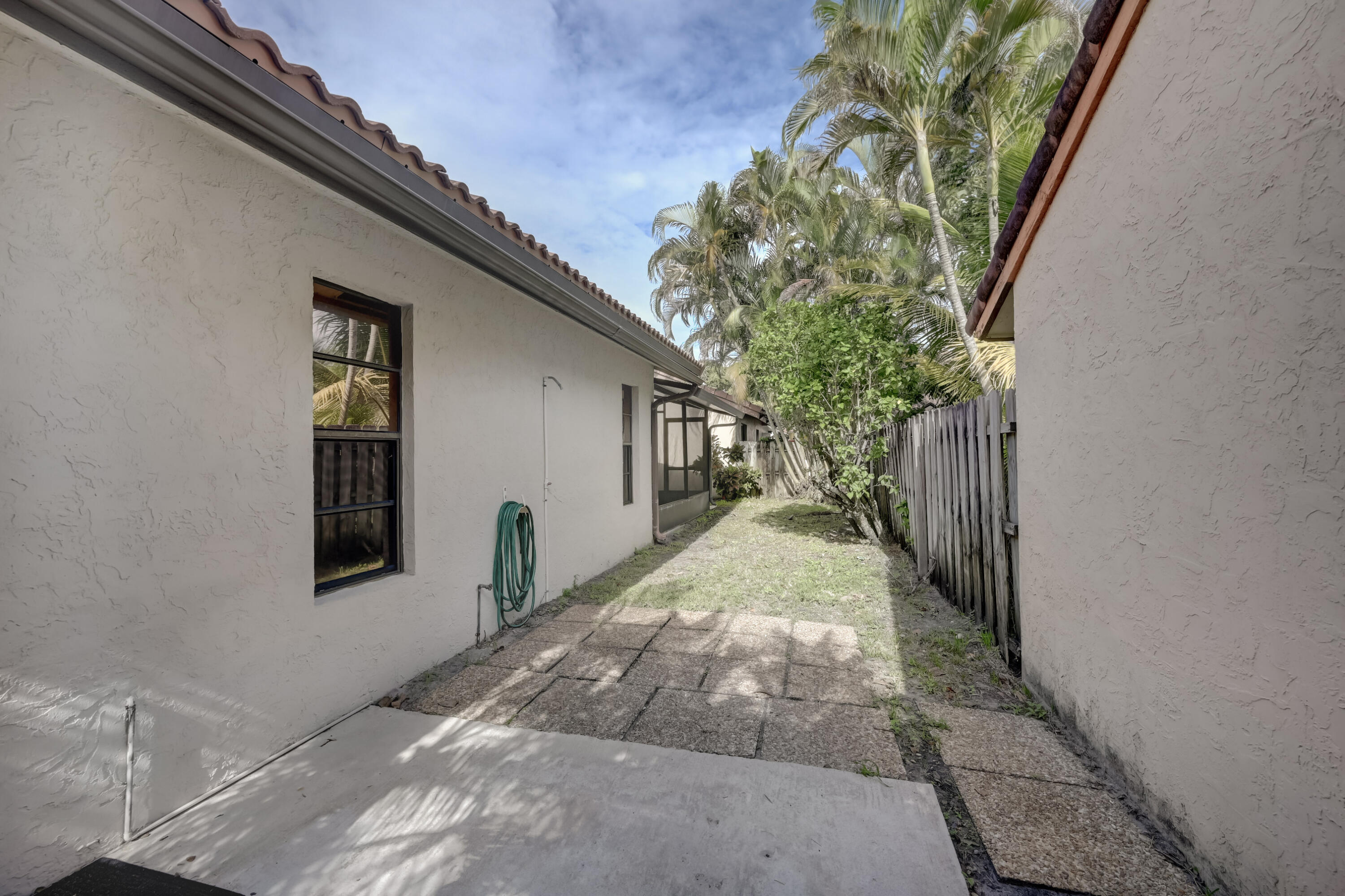 1135 NW 22nd Avenue
