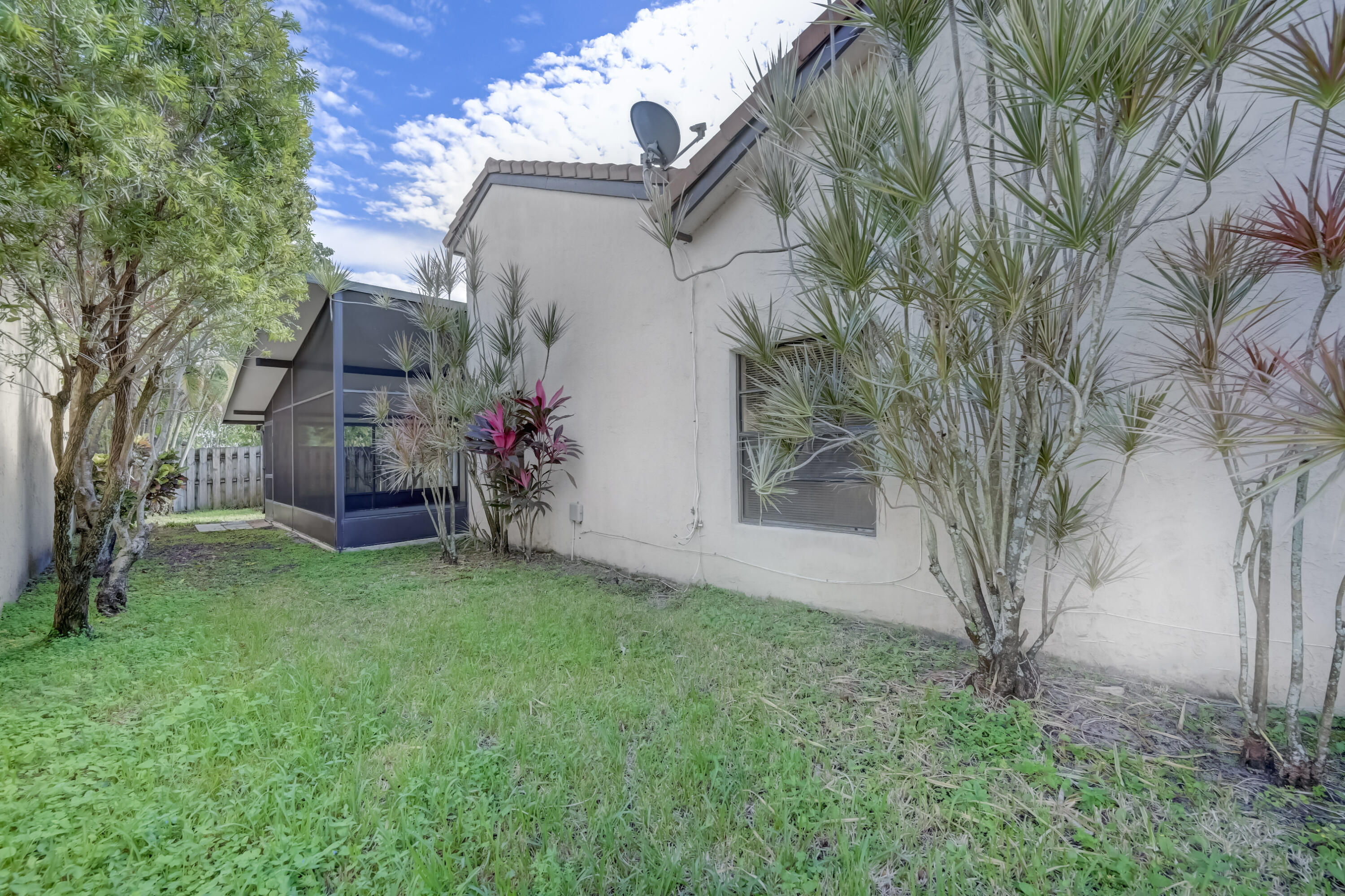 1135 NW 22nd Avenue