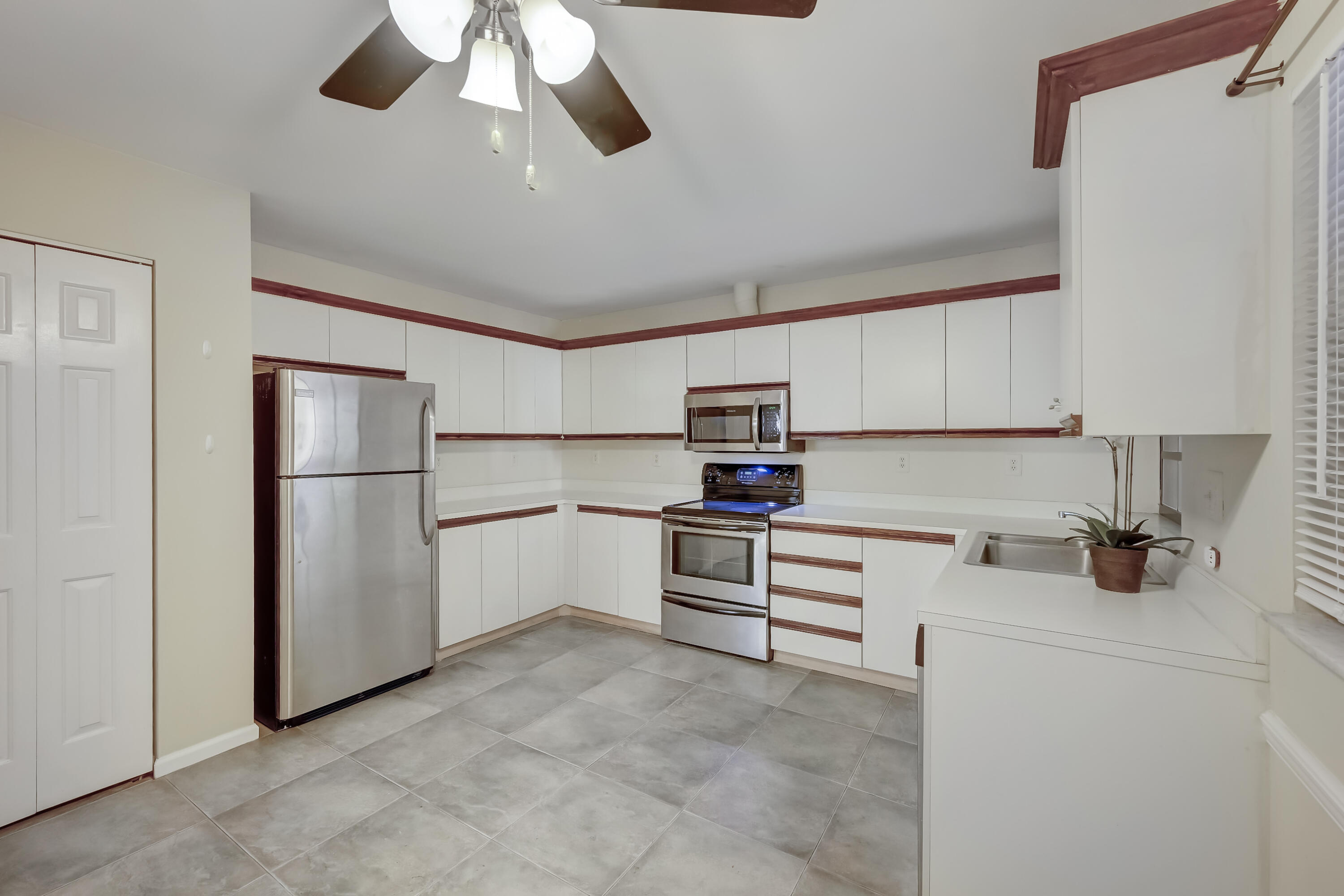1135 NW 22nd Avenue