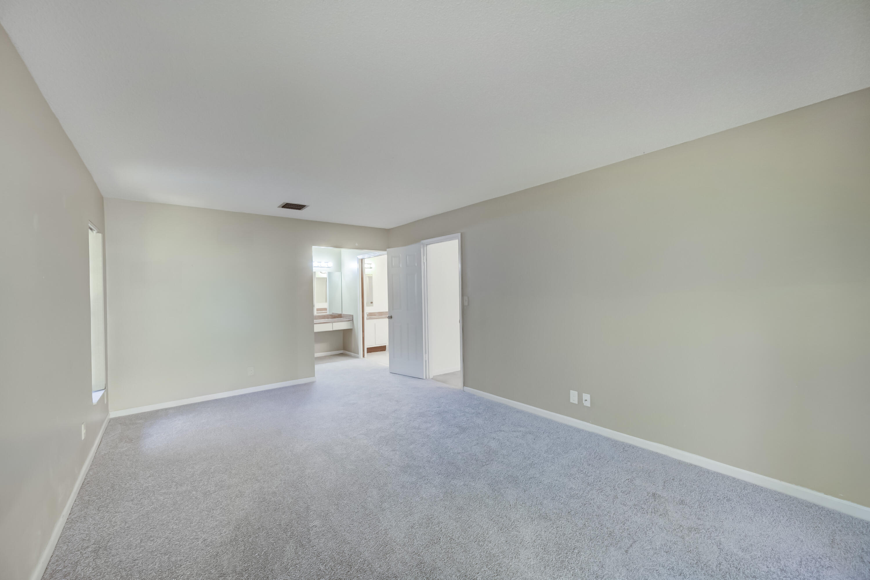 1135 NW 22nd Avenue