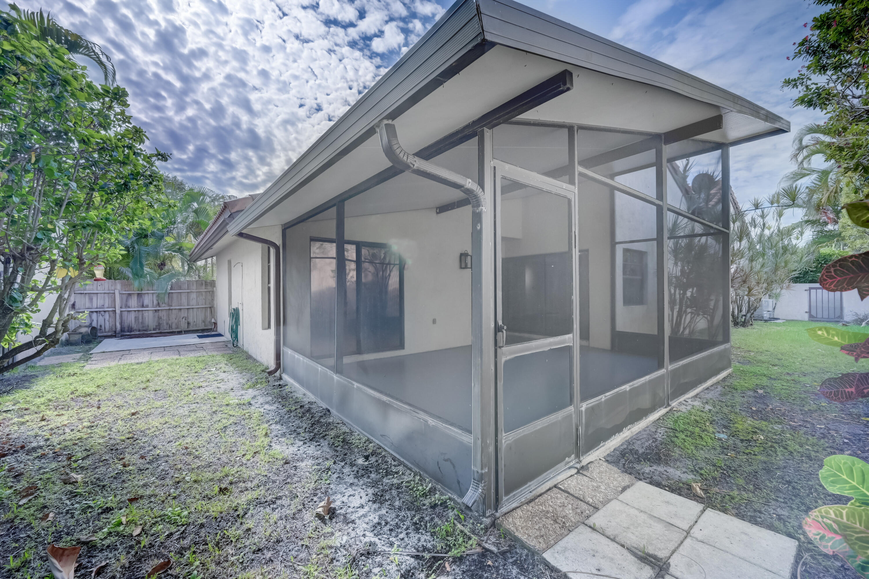 1135 NW 22nd Avenue