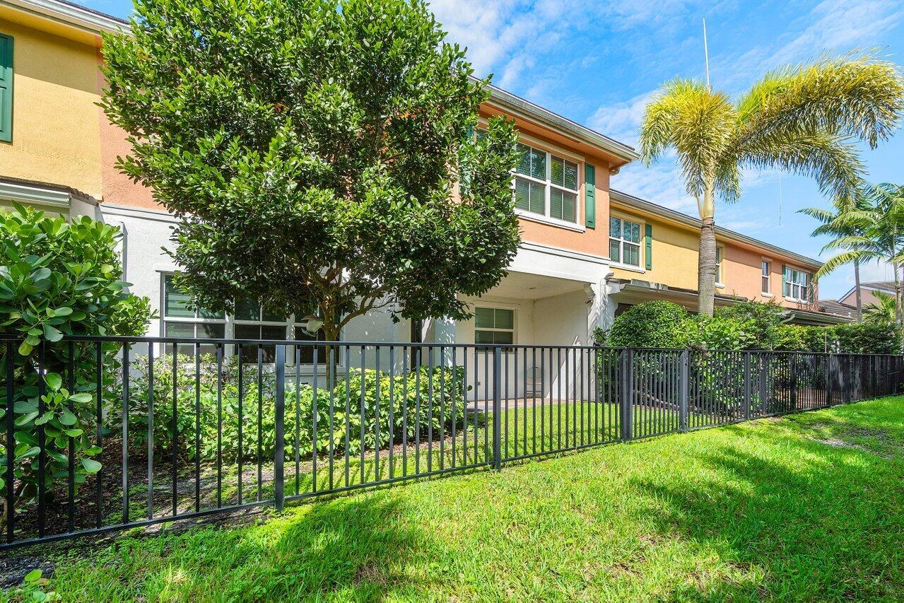 12820 Trevi Isle Drive