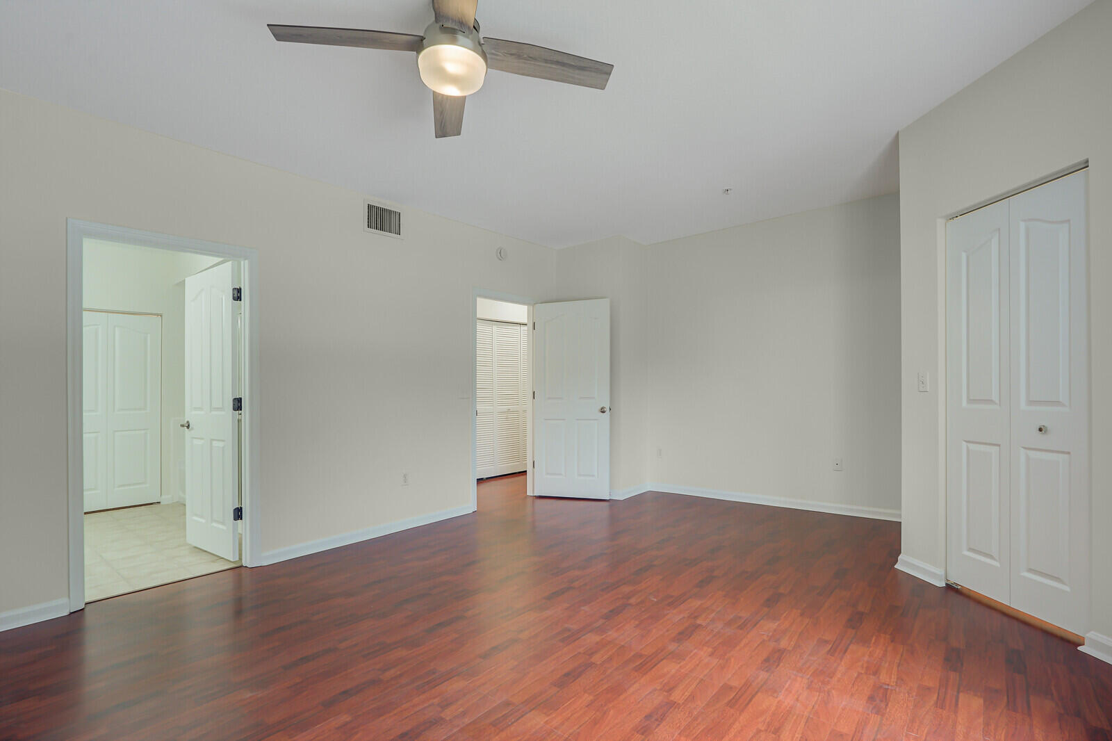 826 Dakota Drive 105
