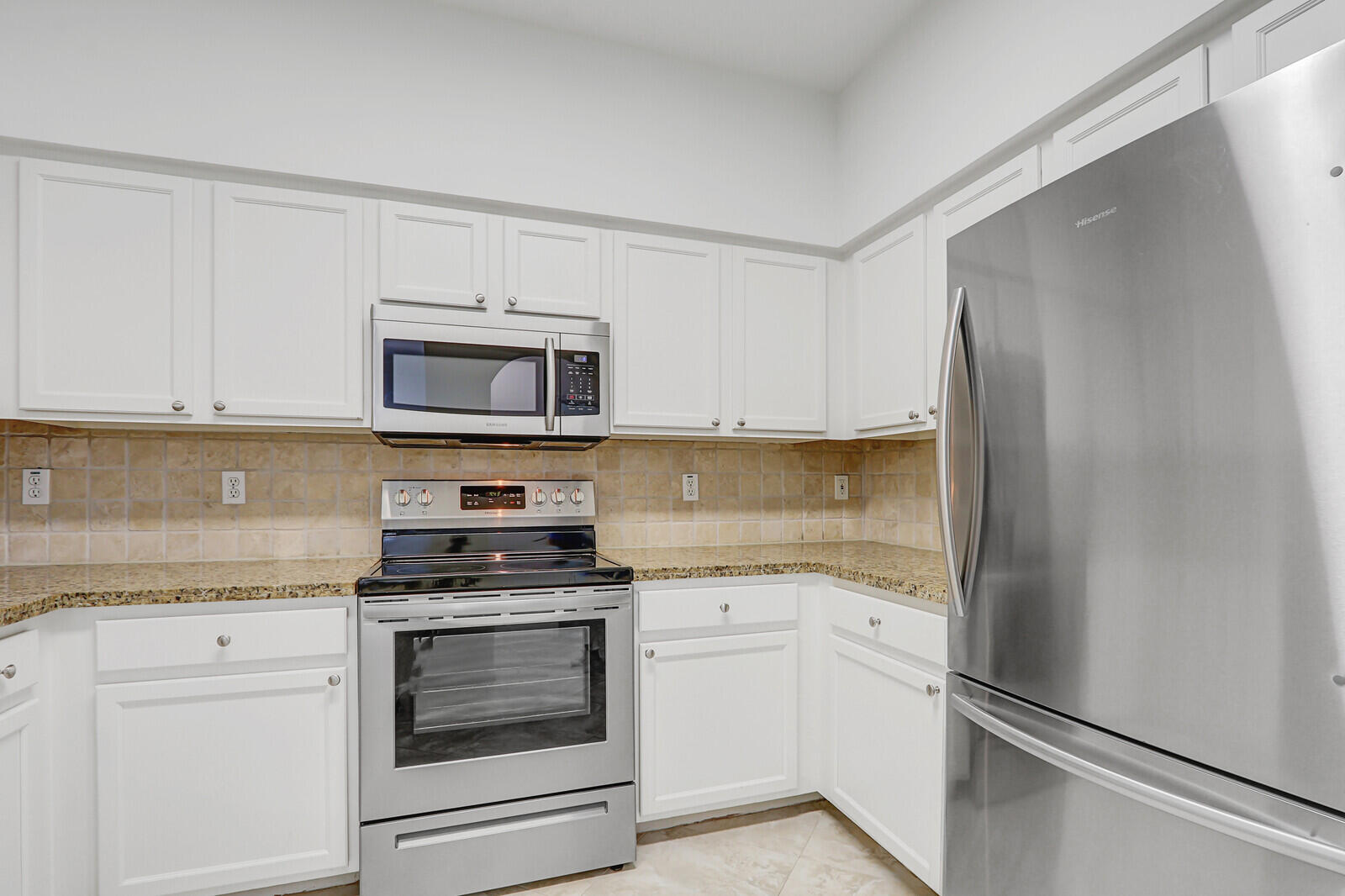 826 Dakota Drive 105