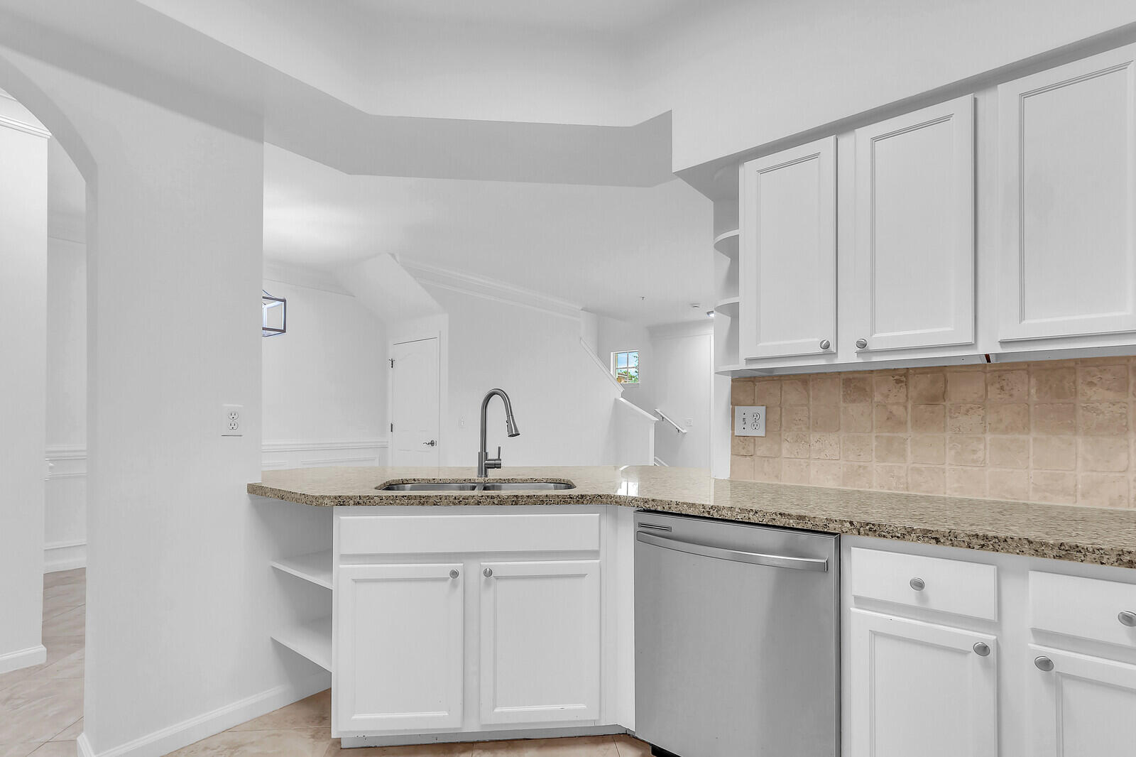 826 Dakota Drive 105