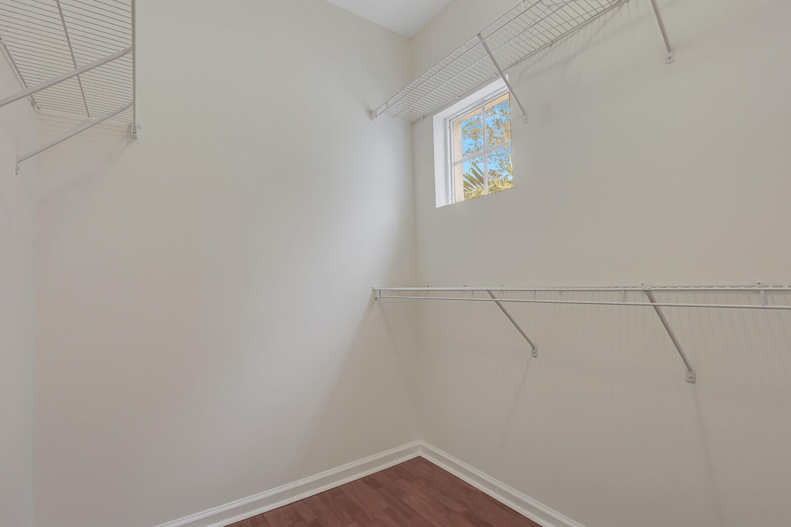 826 Dakota Drive 105