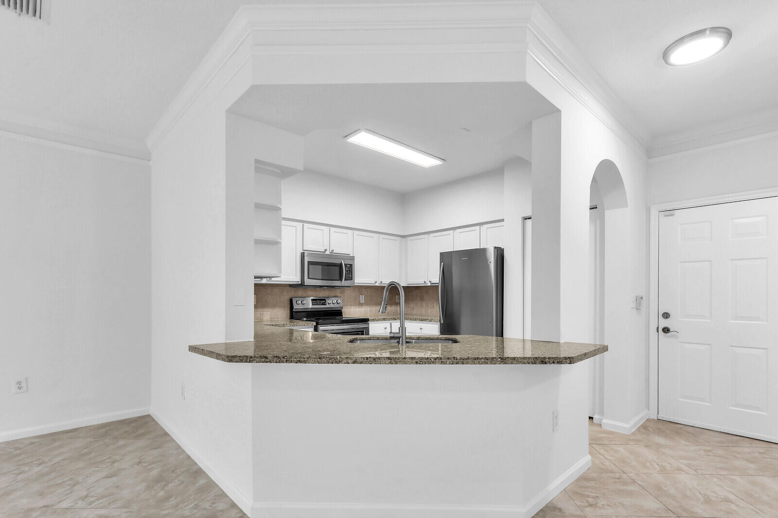 826 Dakota Drive 105