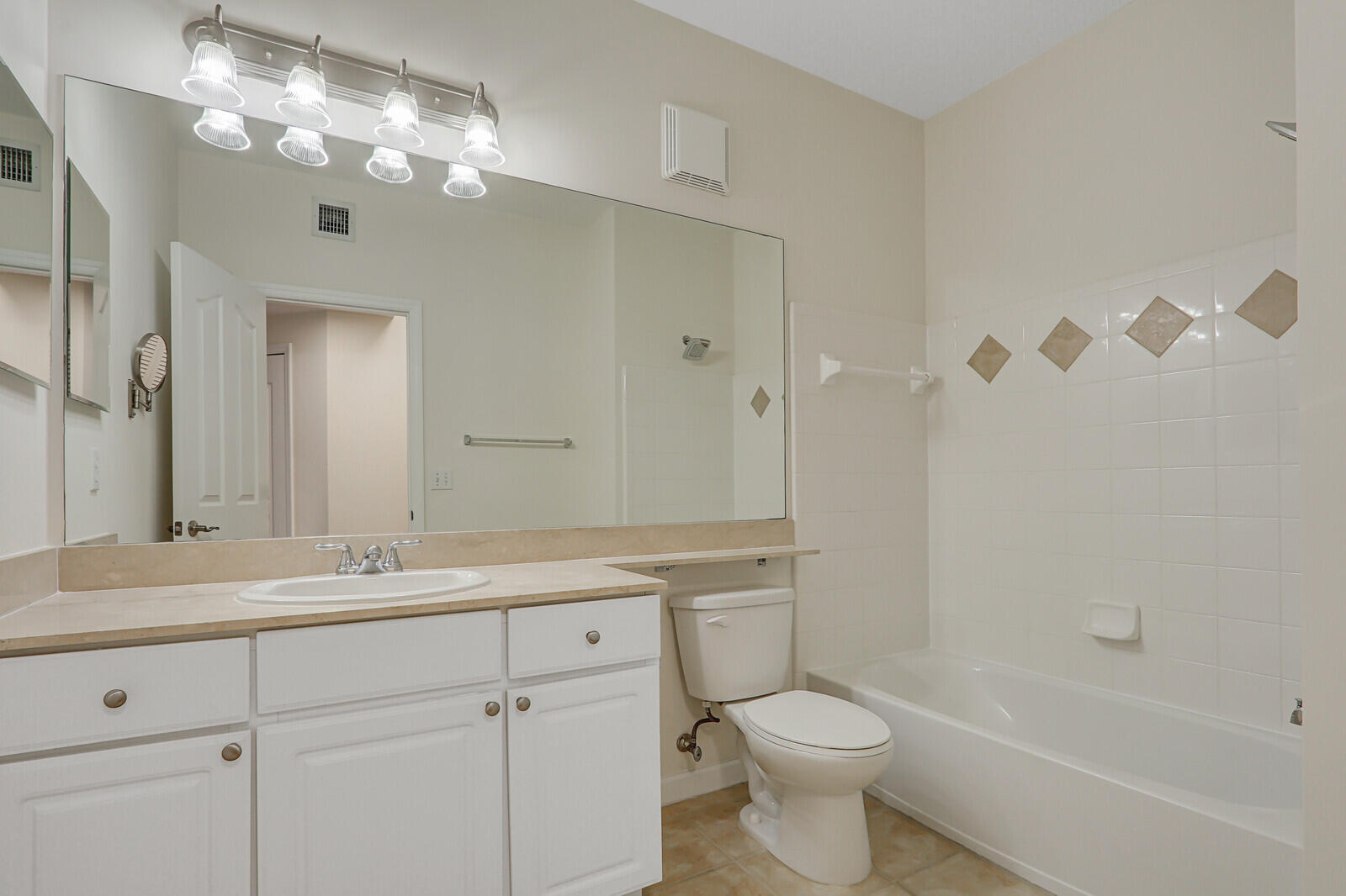 826 Dakota Drive 105