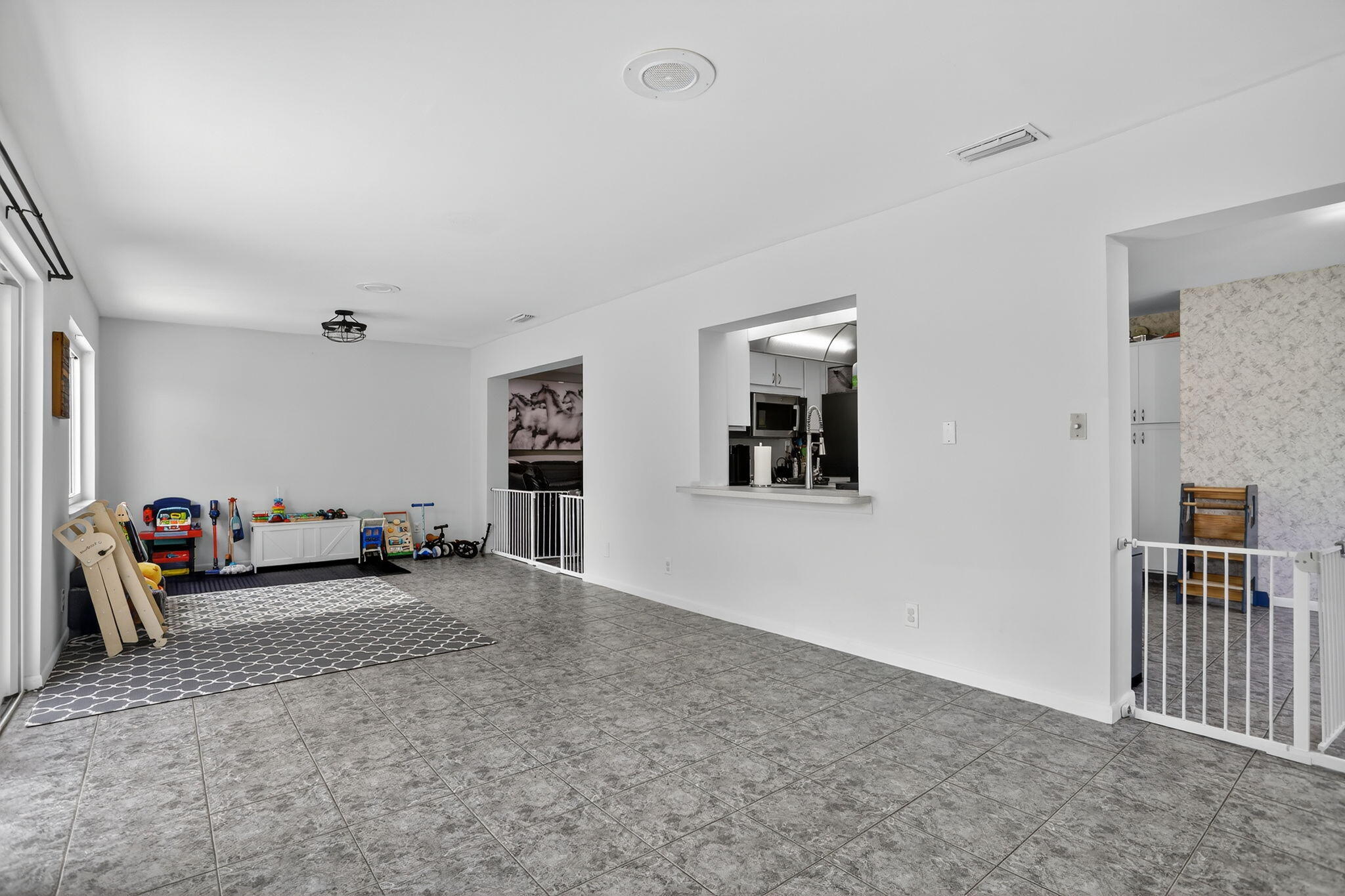 9735 NW 82nd Street