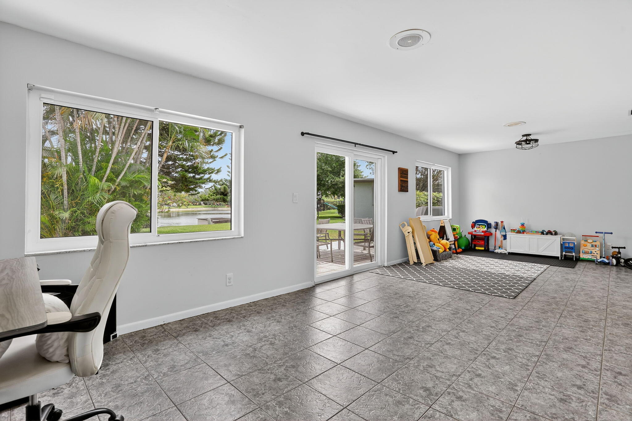 9735 NW 82nd Street