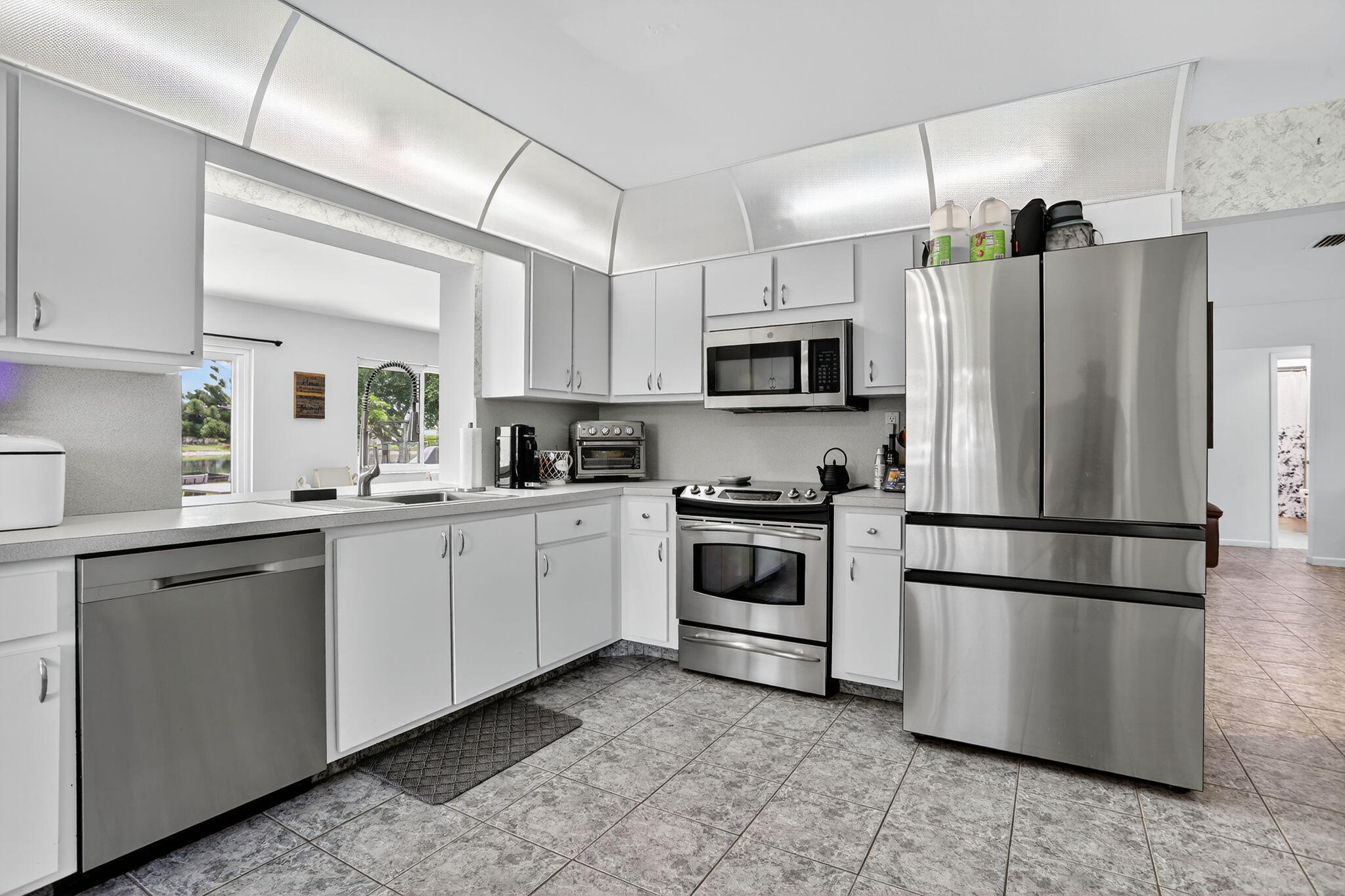 9735 NW 82nd Street