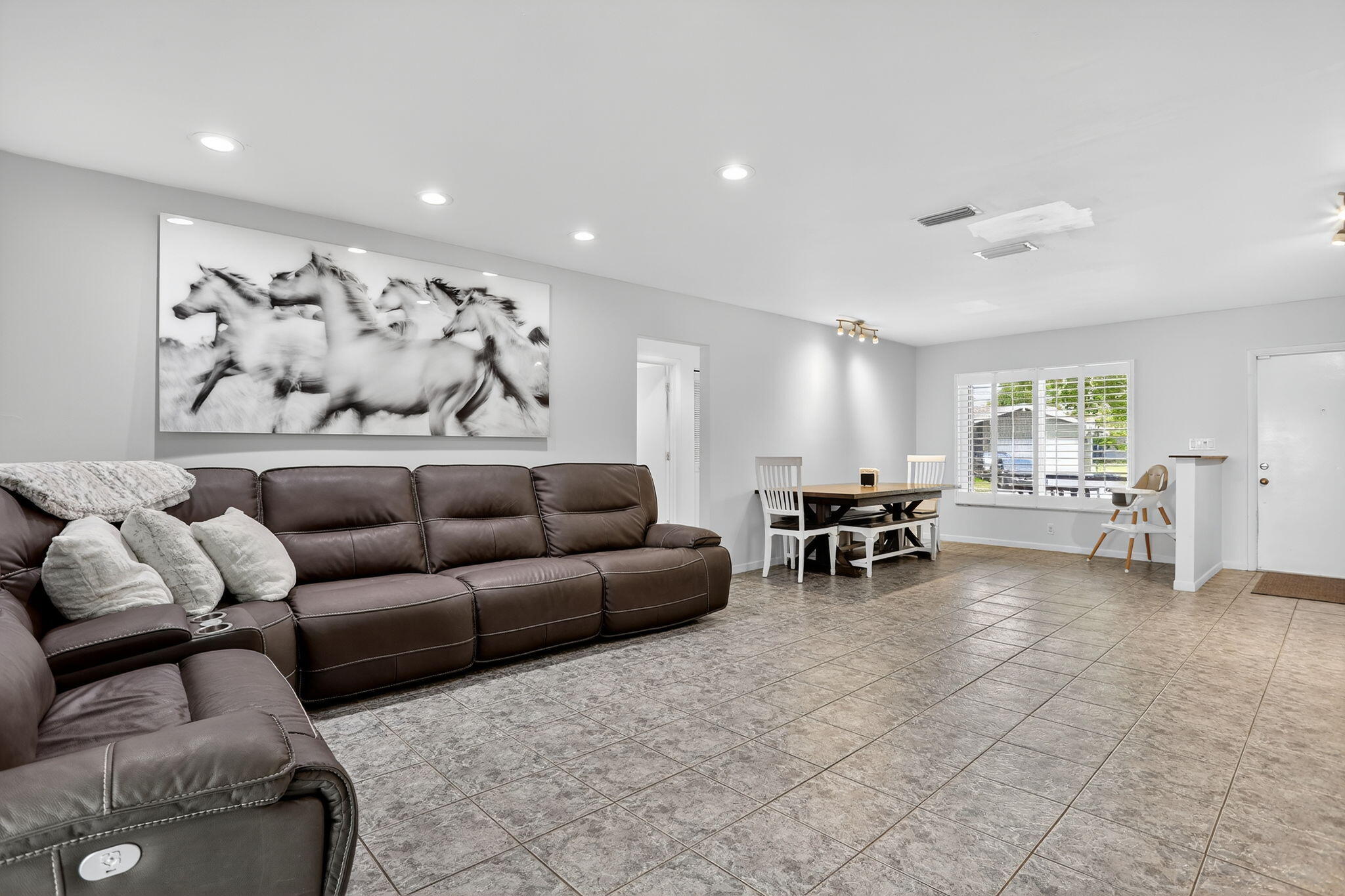 9735 NW 82nd Street