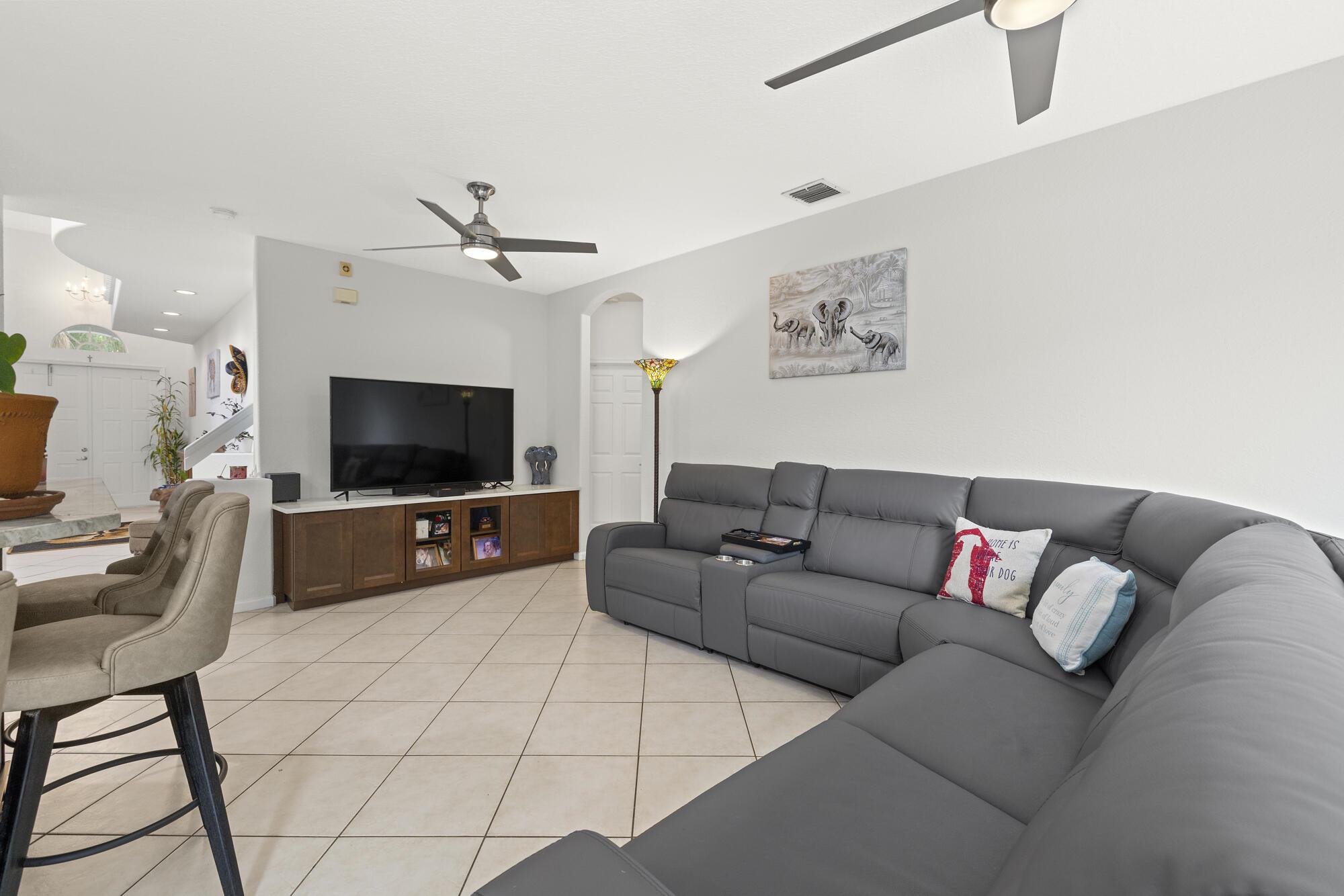 4036 NW Coontie Court