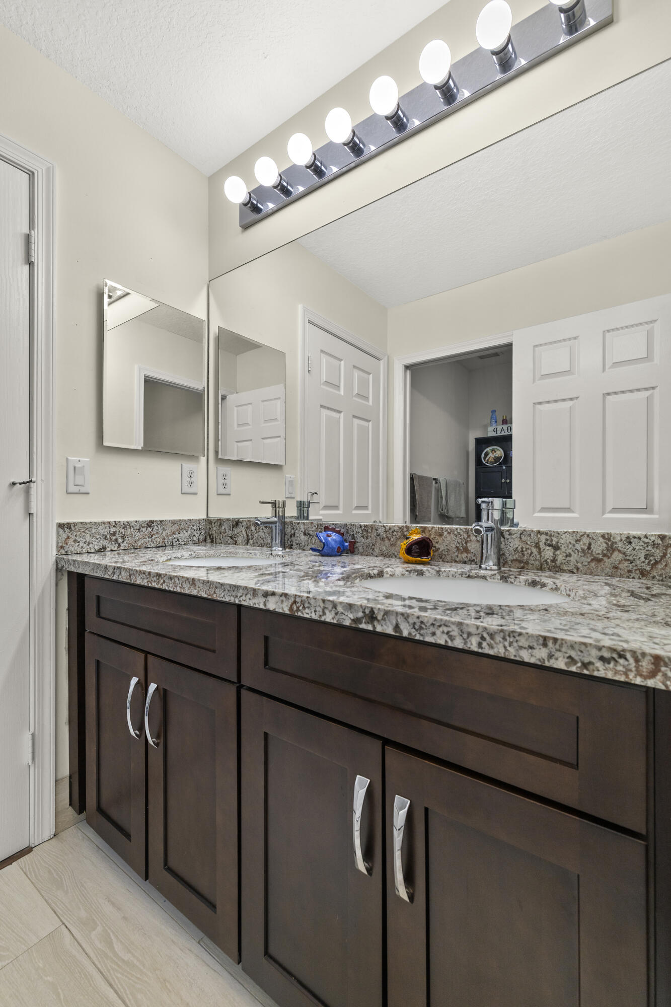 4036 NW Coontie Court