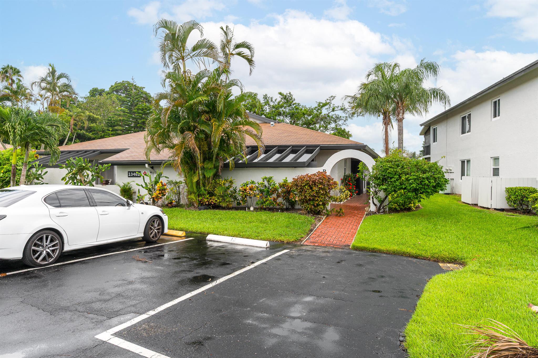 13462 Sabal Palm Court B