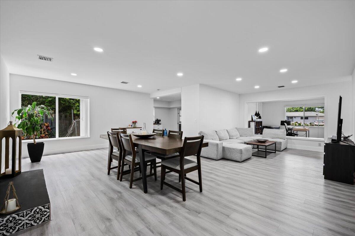 4534 Brady Boulevard