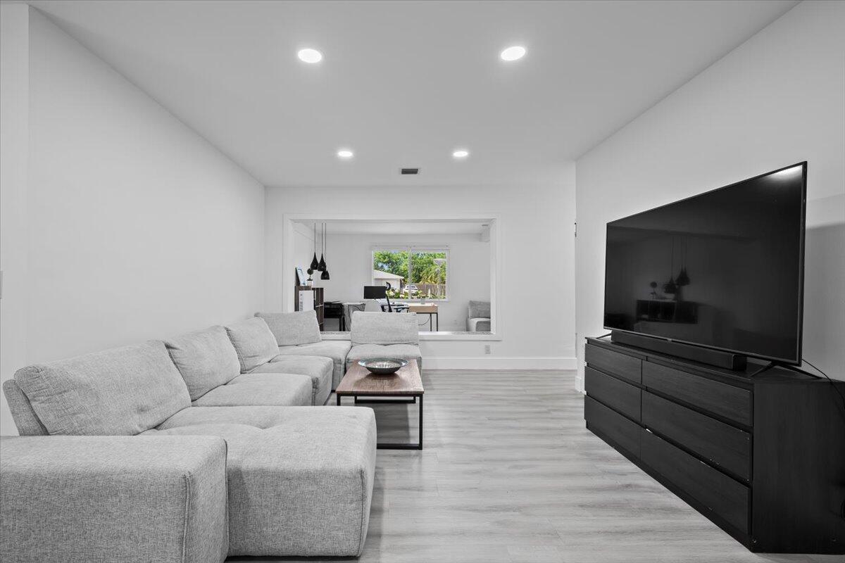 4534 Brady Boulevard