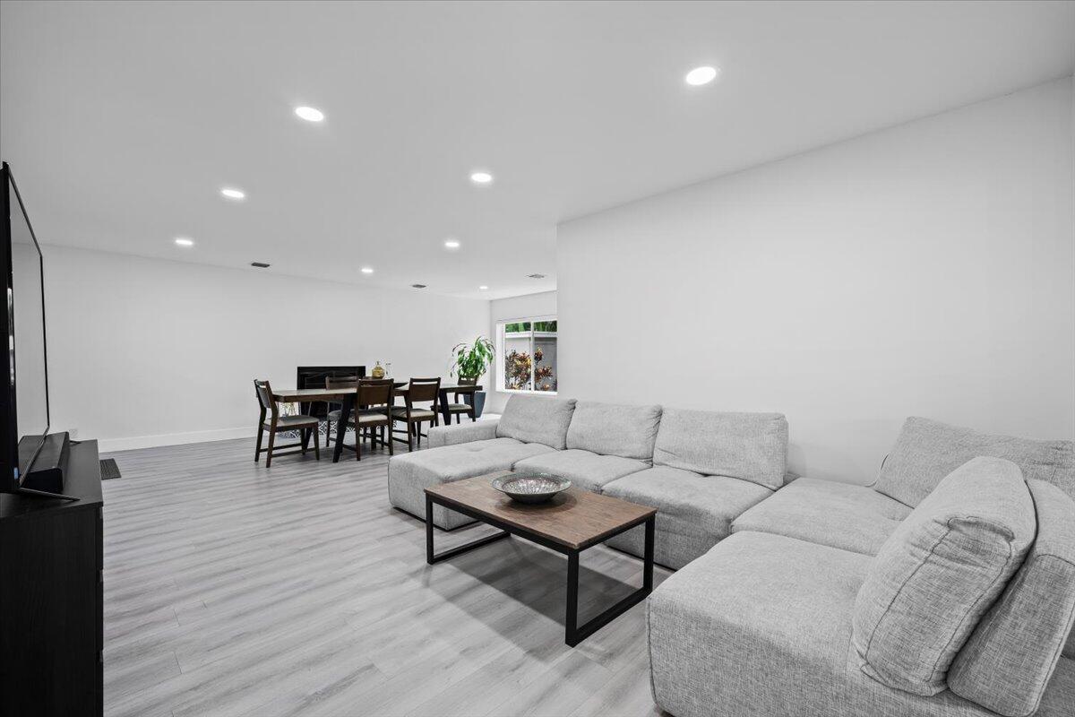 4534 Brady Boulevard