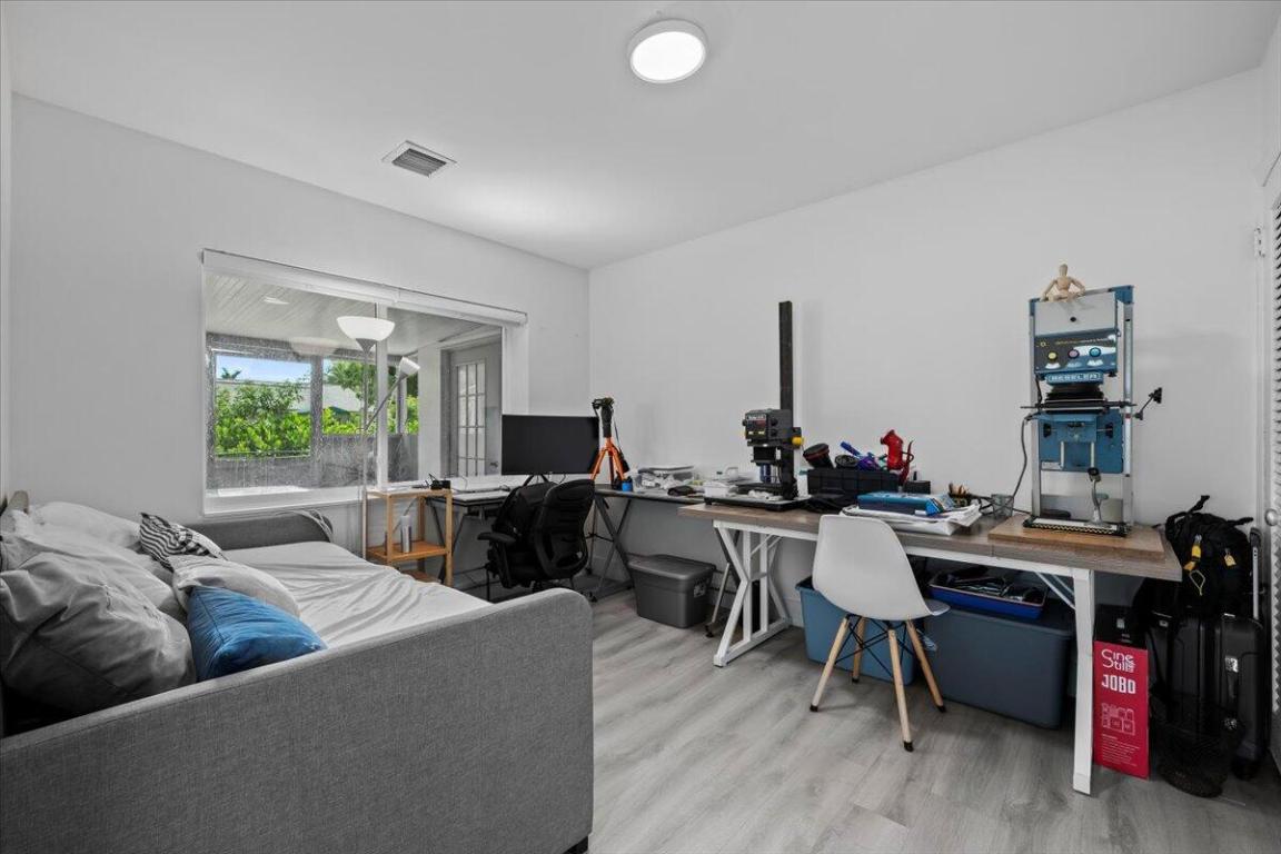 4534 Brady Boulevard