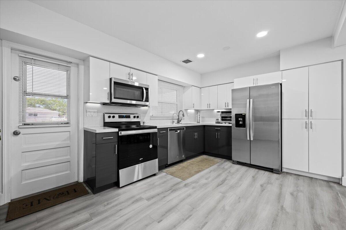 4534 Brady Boulevard