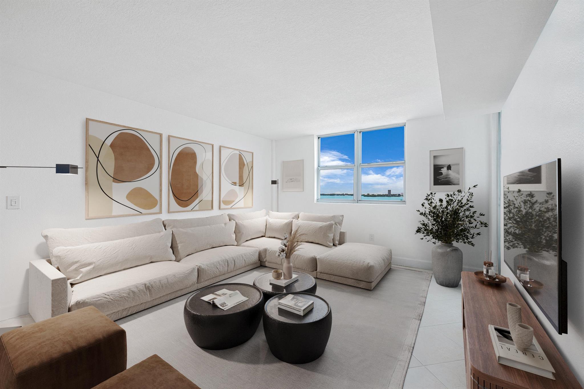 7501 E Treasure Drive 8n