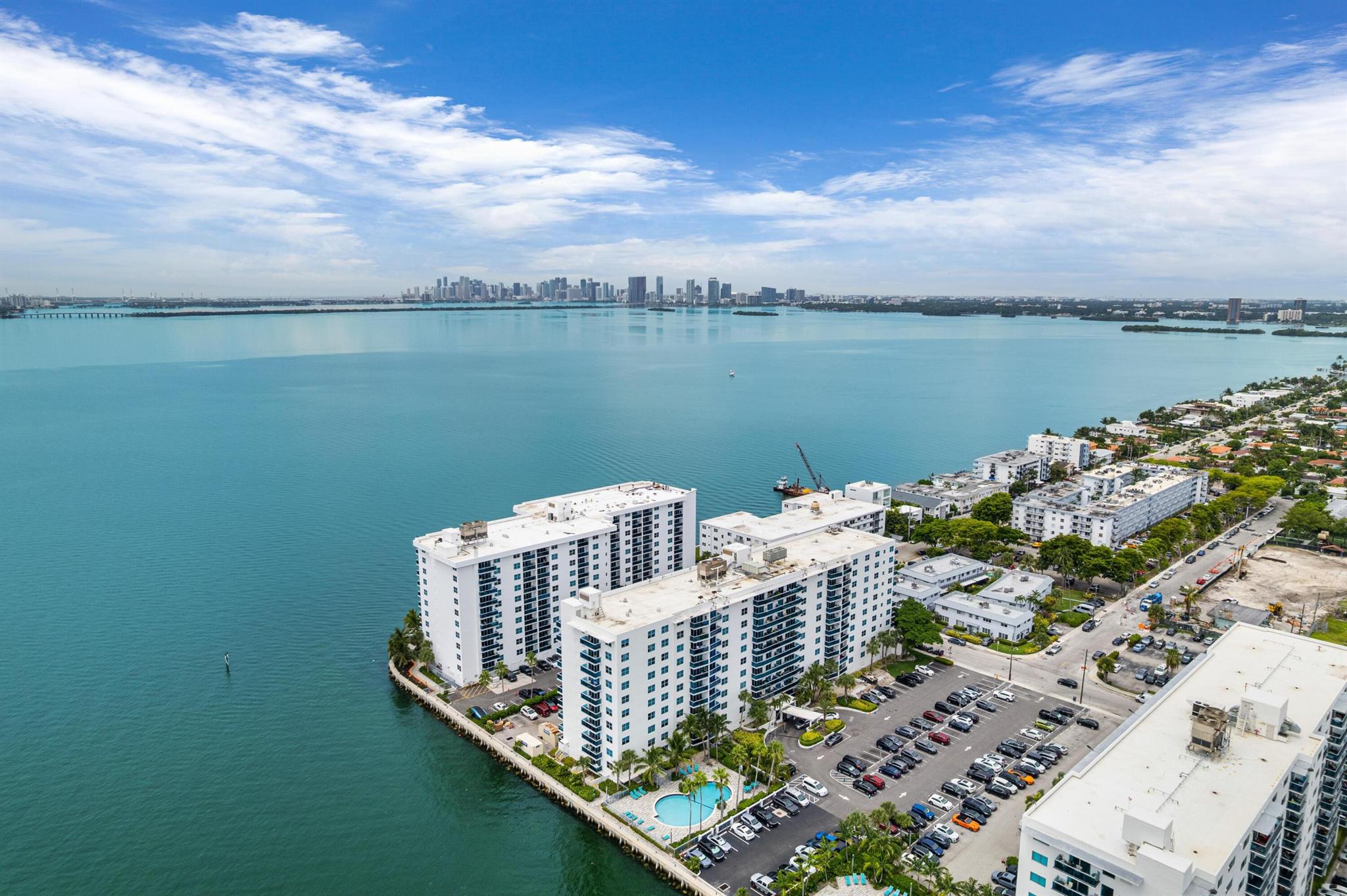 7501 E Treasure Drive 8n