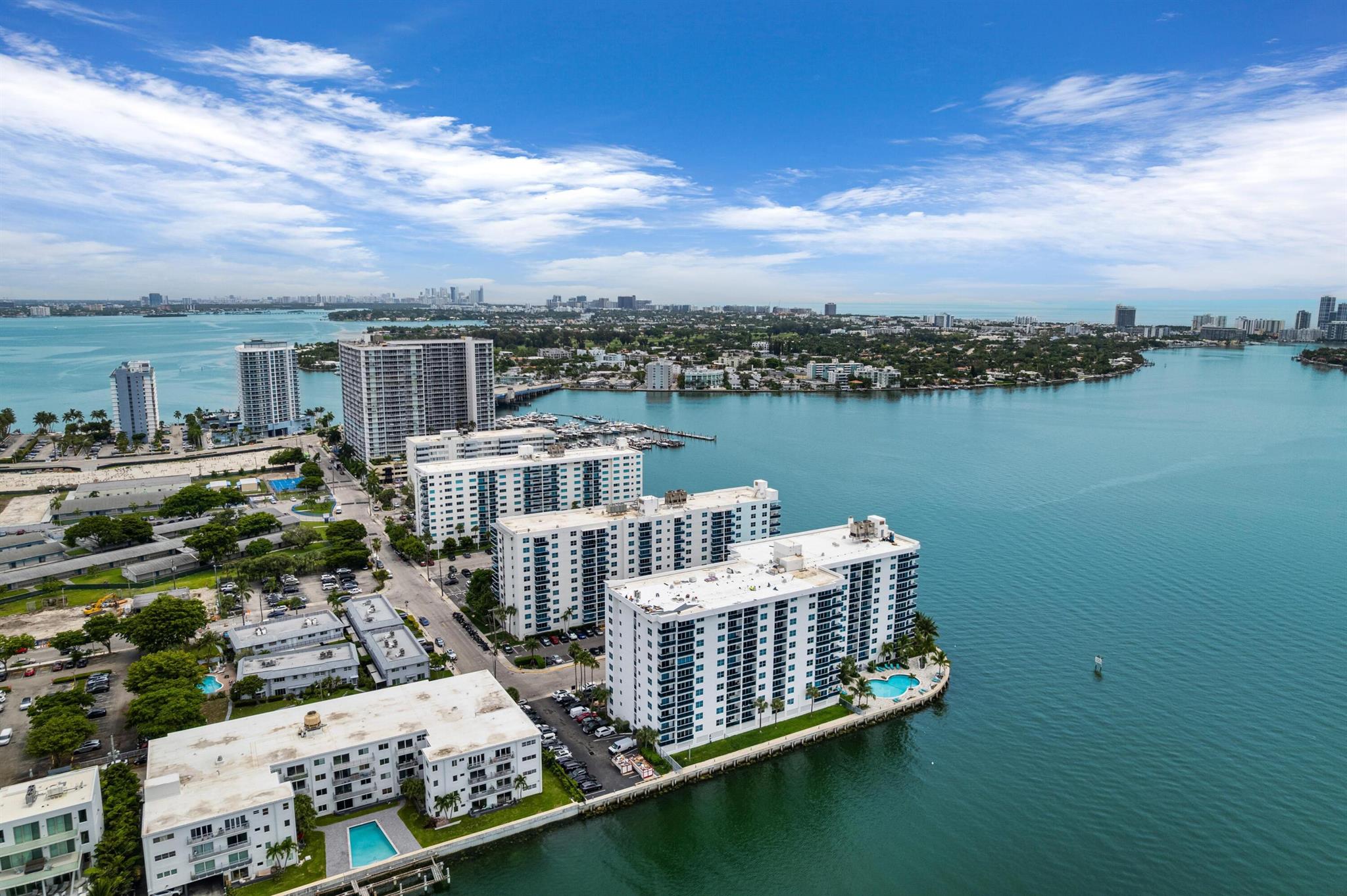 7501 E Treasure Drive 8n