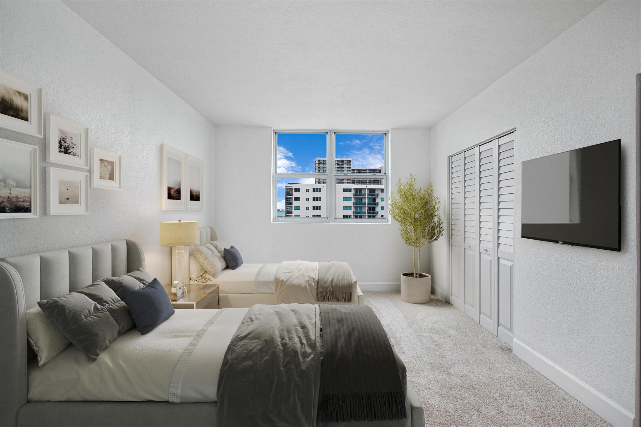 7501 E Treasure Drive 8n