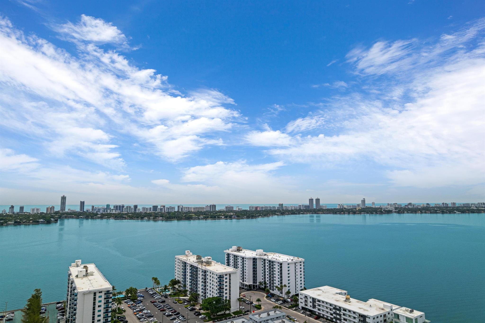 7501 E Treasure Drive 8n