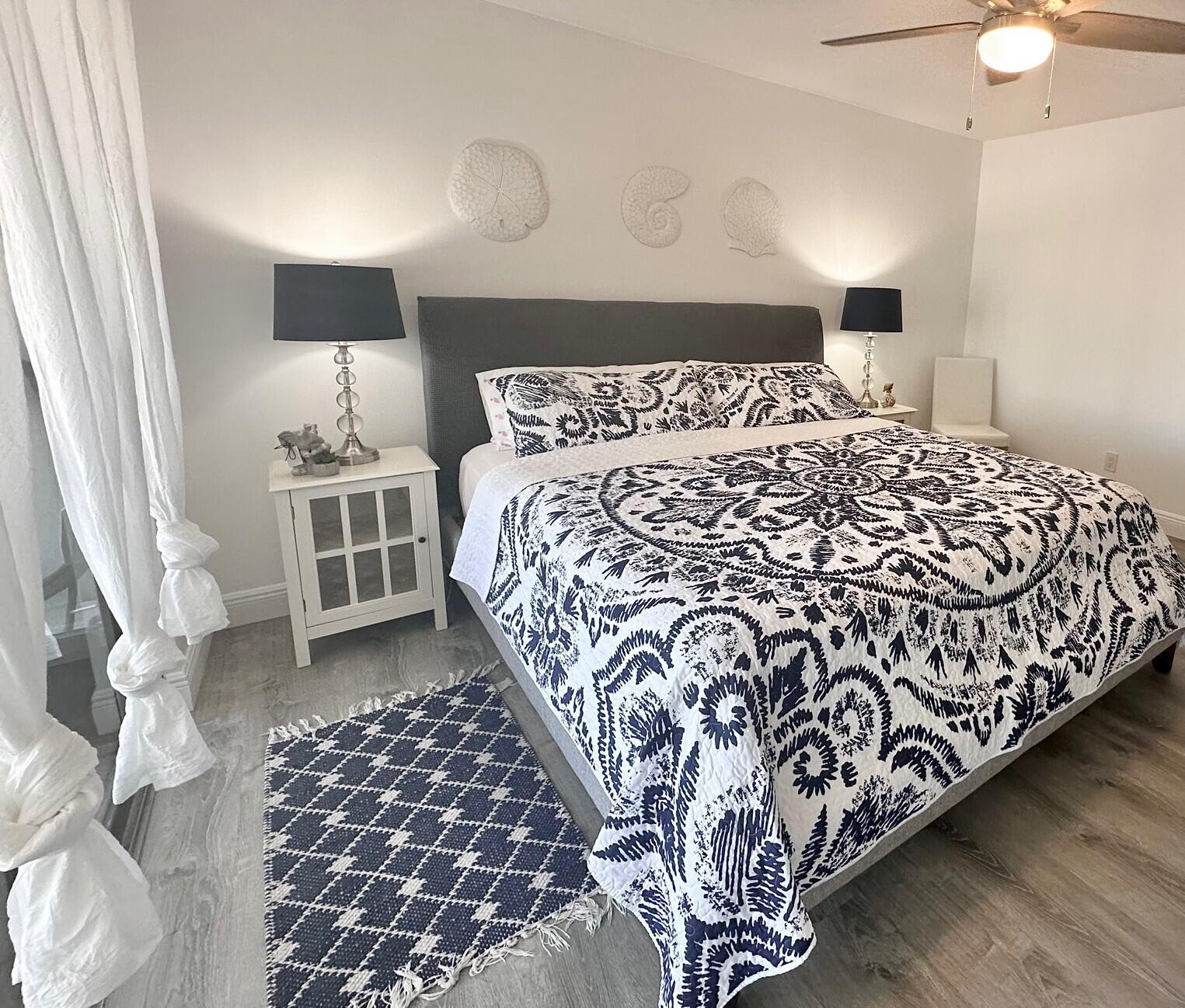 1127 E Seminole Avenue 29a