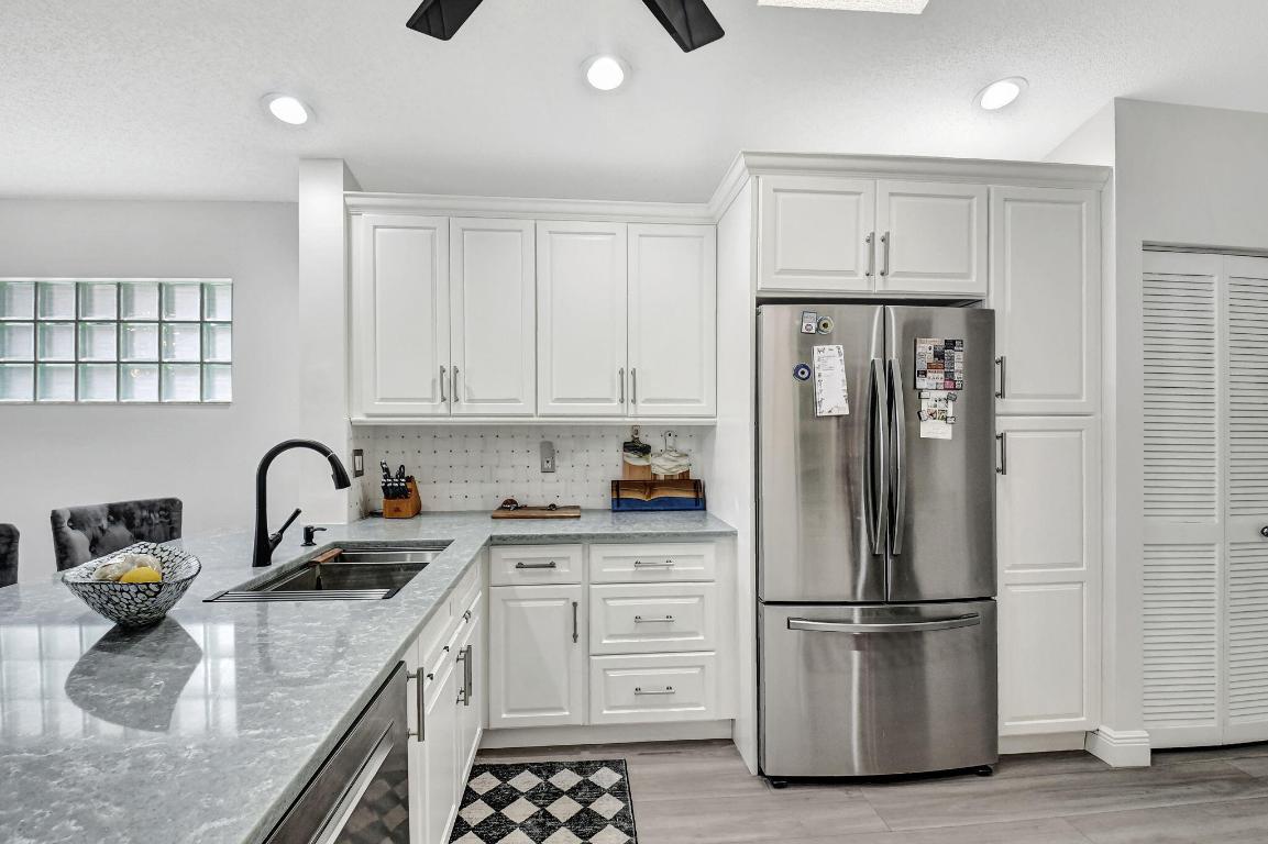 7946 Sailing Shores Terrace