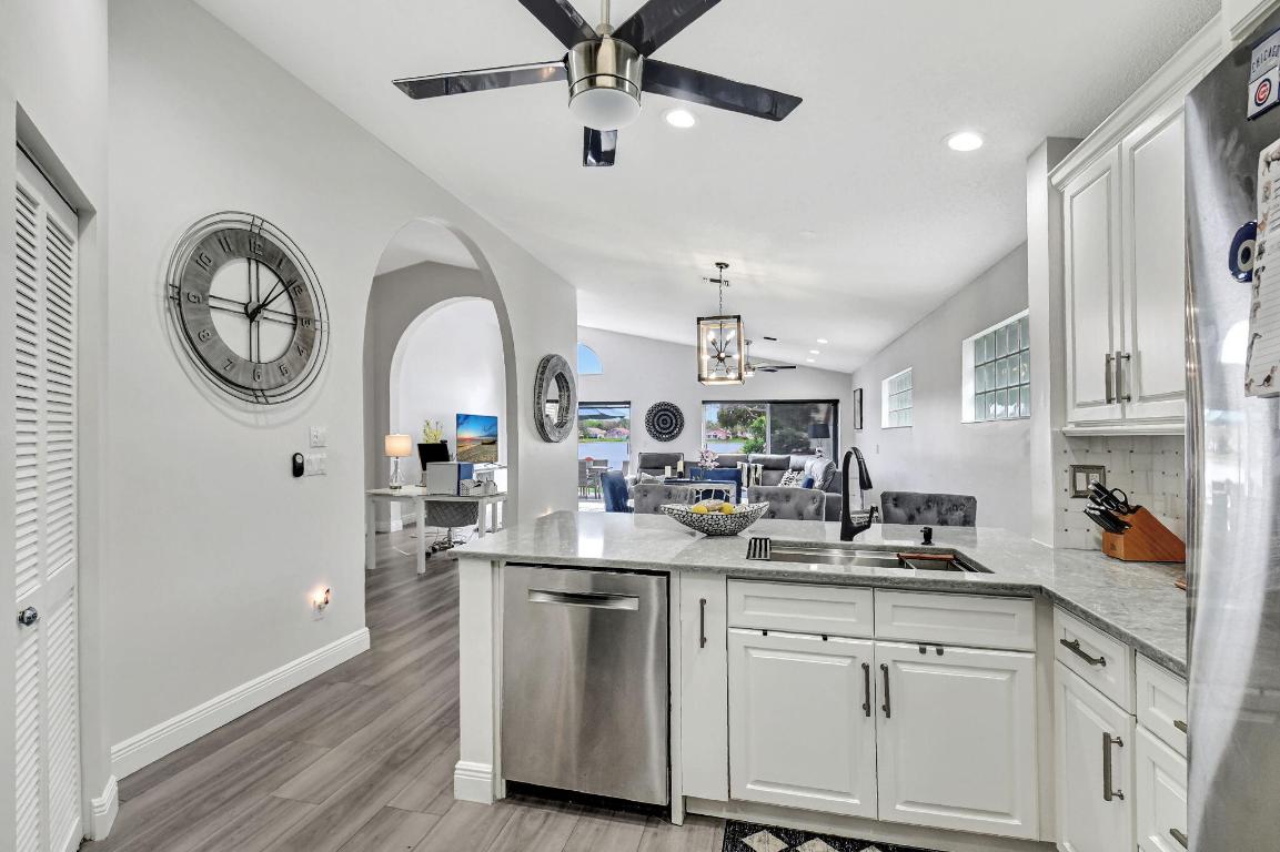 7946 Sailing Shores Terrace