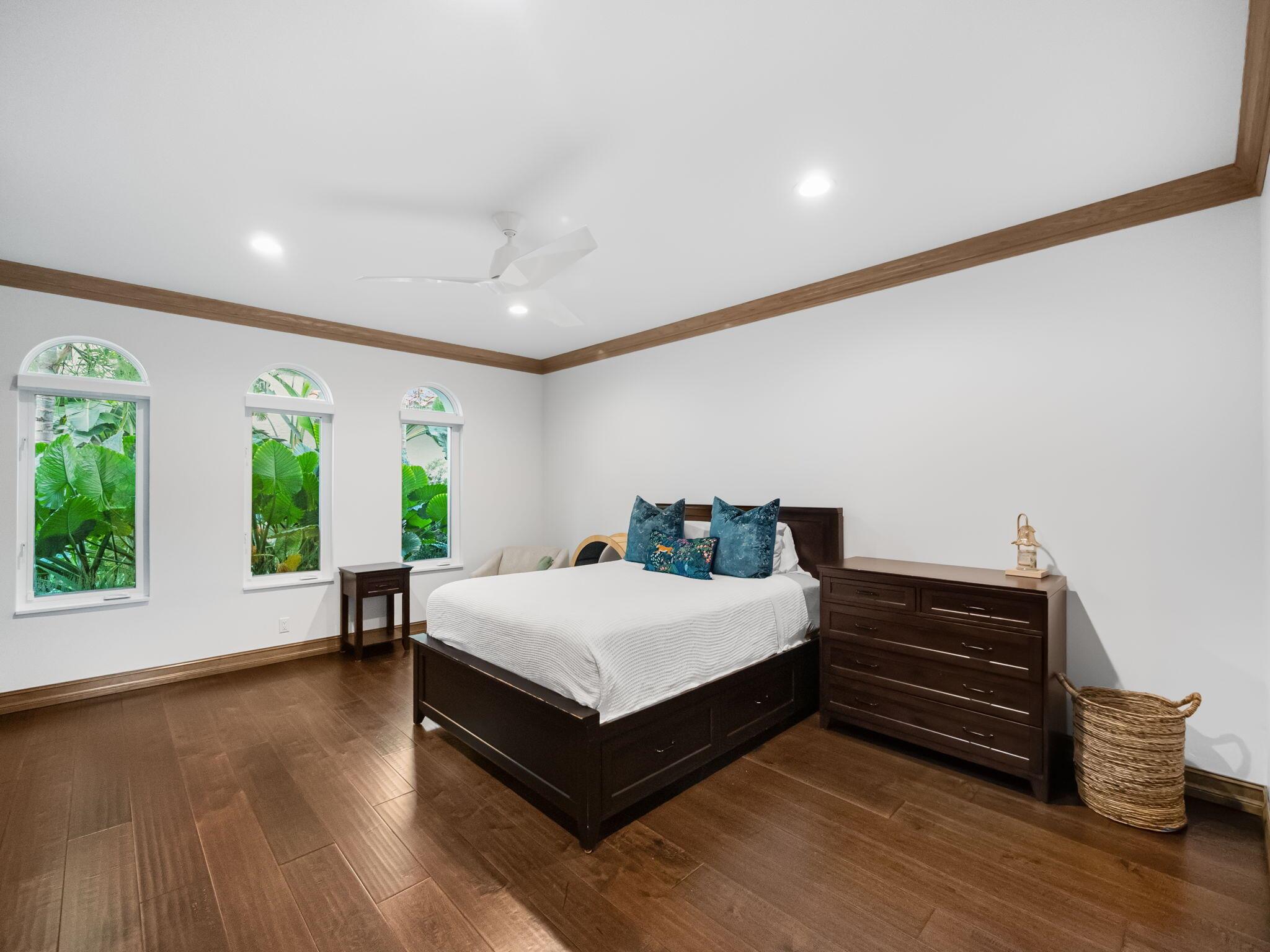 3299 Bridgegate Drive