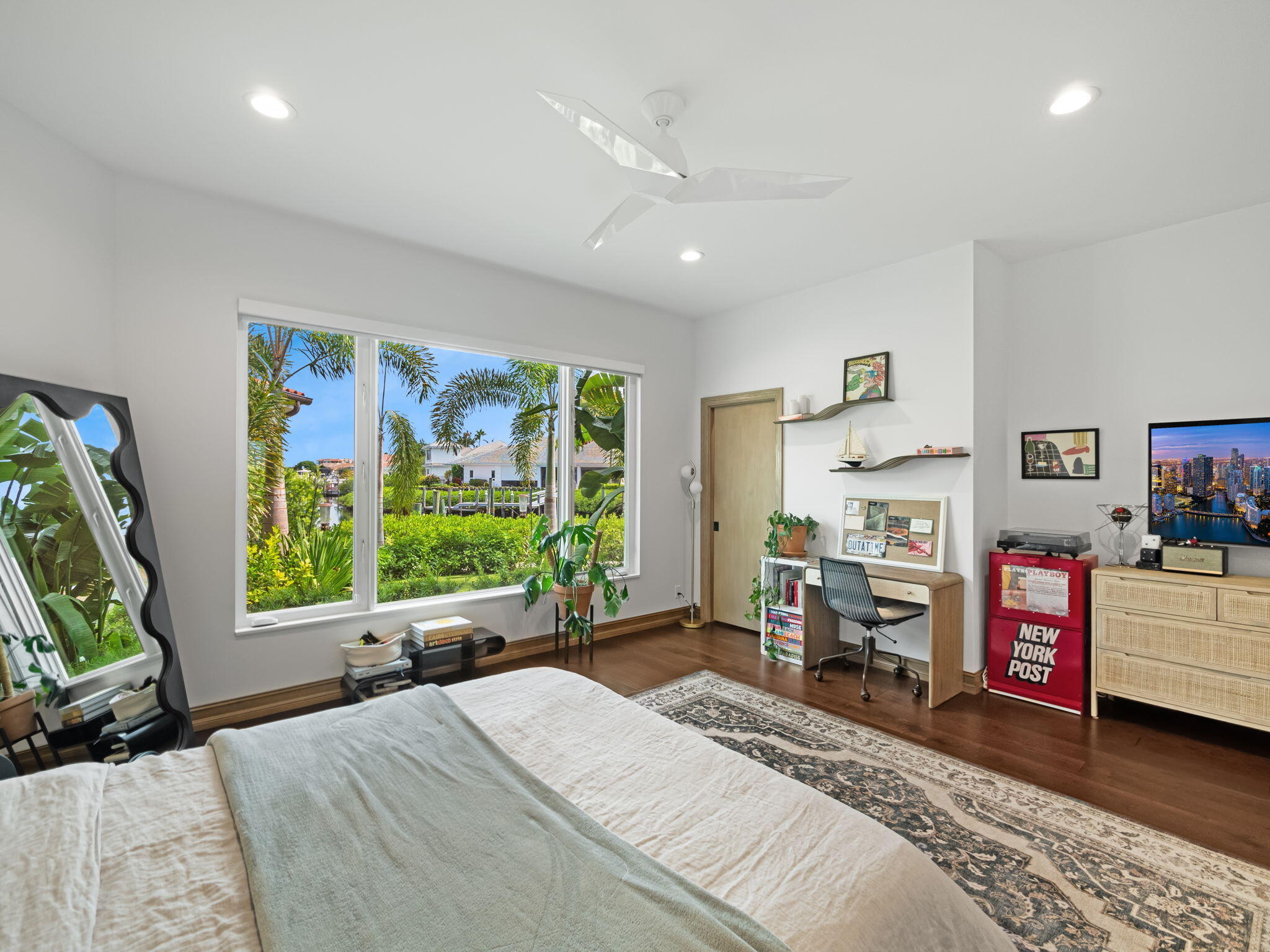 3299 Bridgegate Drive