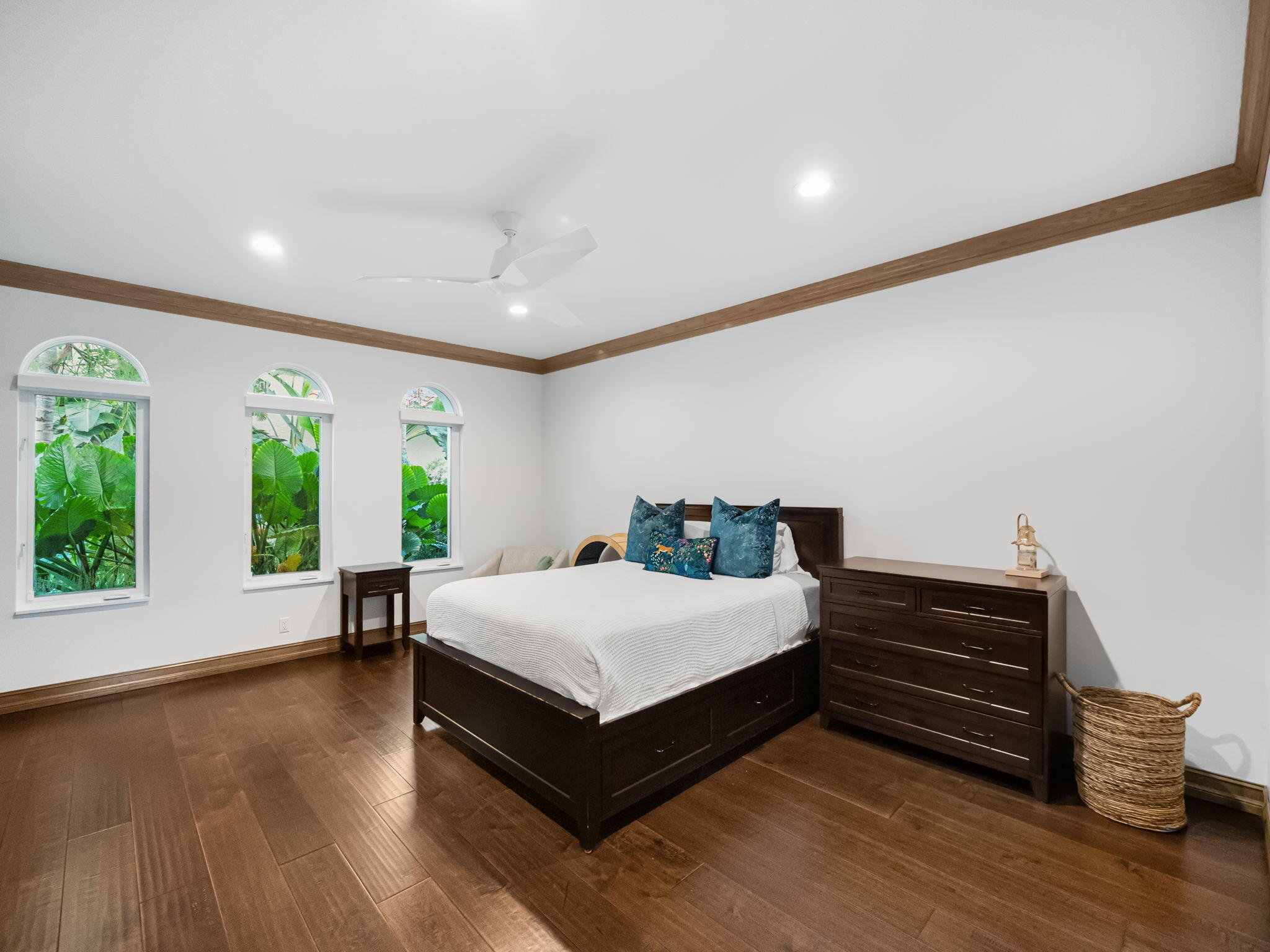 3299 Bridgegate Drive