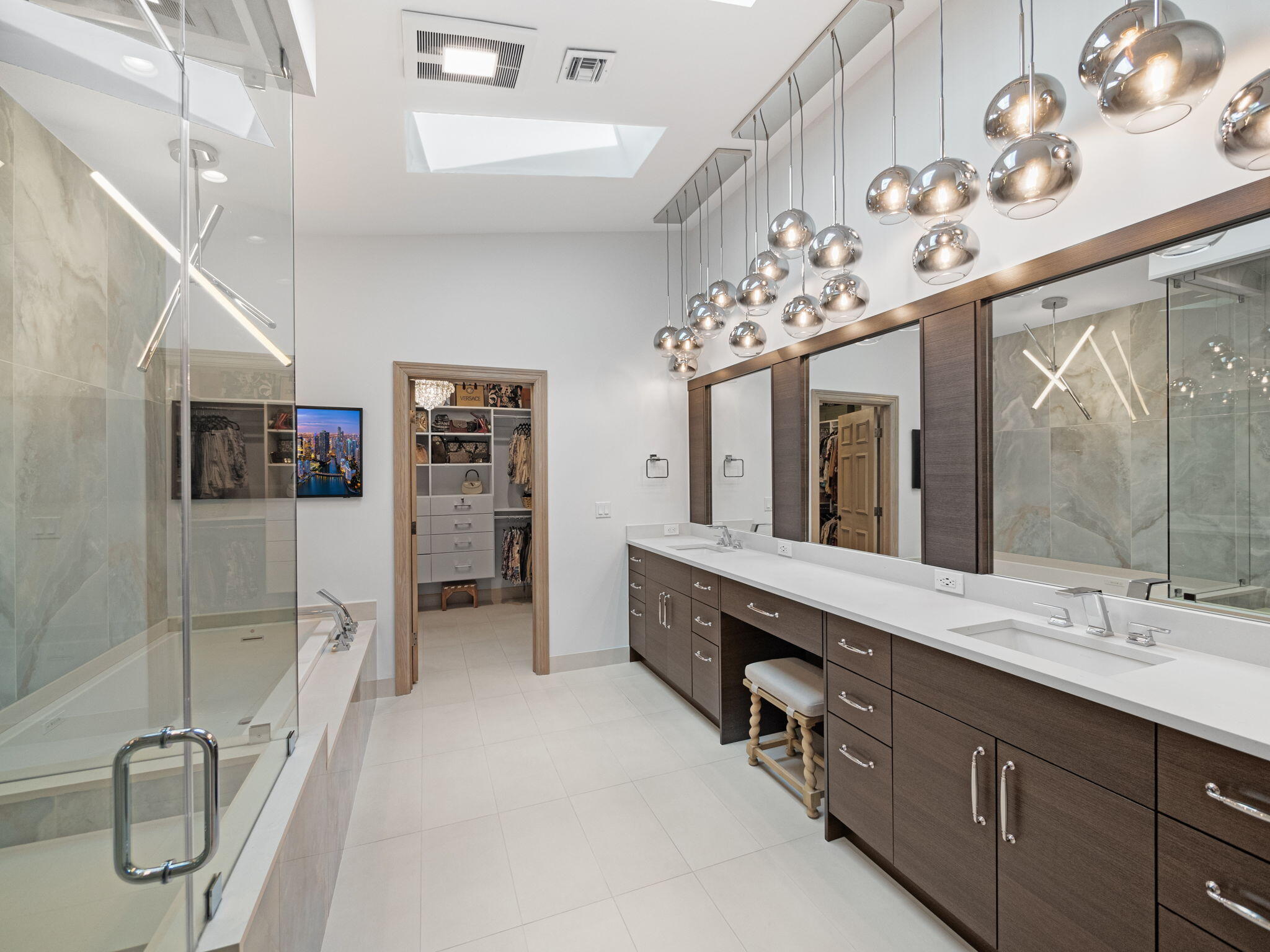 3299 Bridgegate Drive