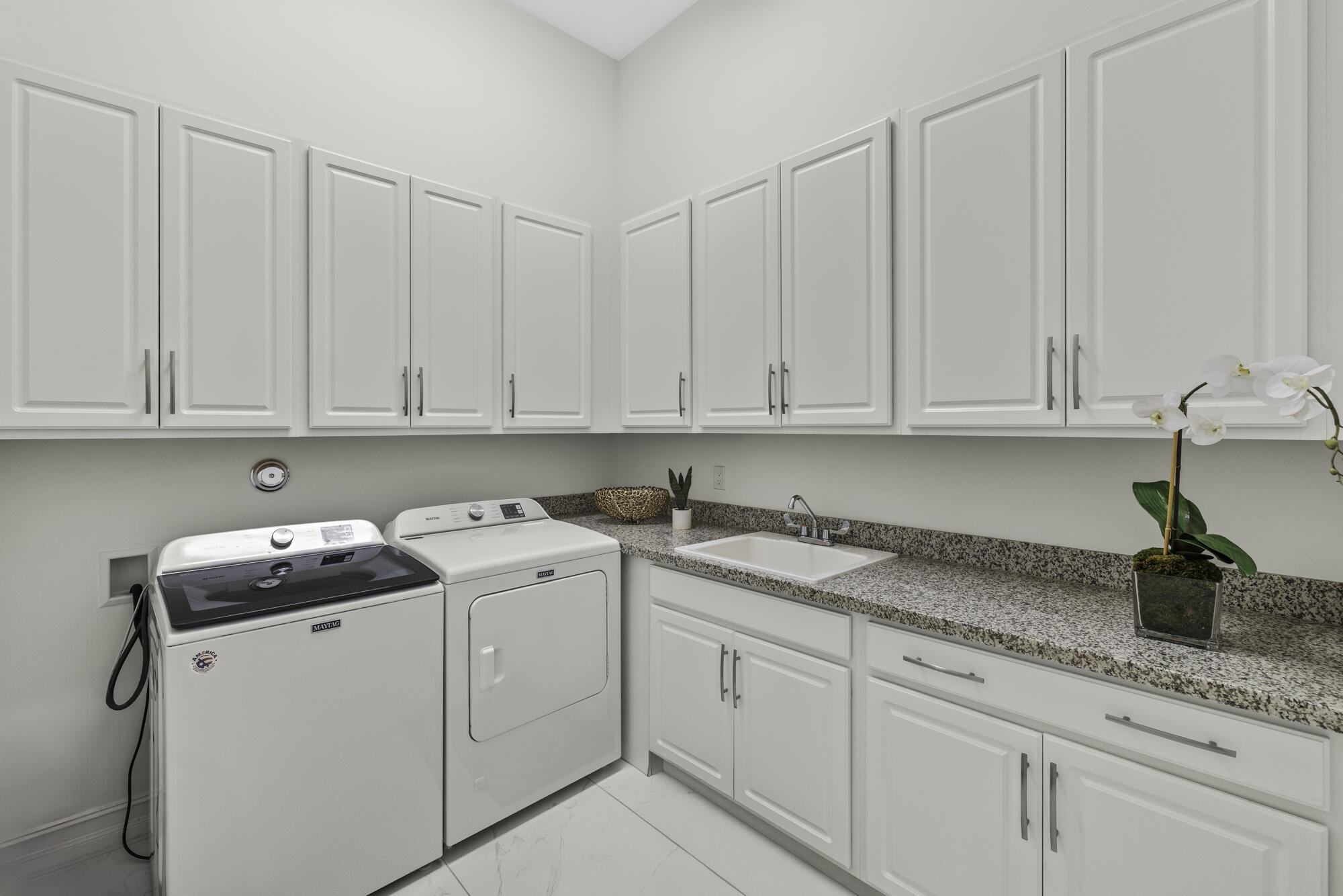 9291 Grand Prix Lane