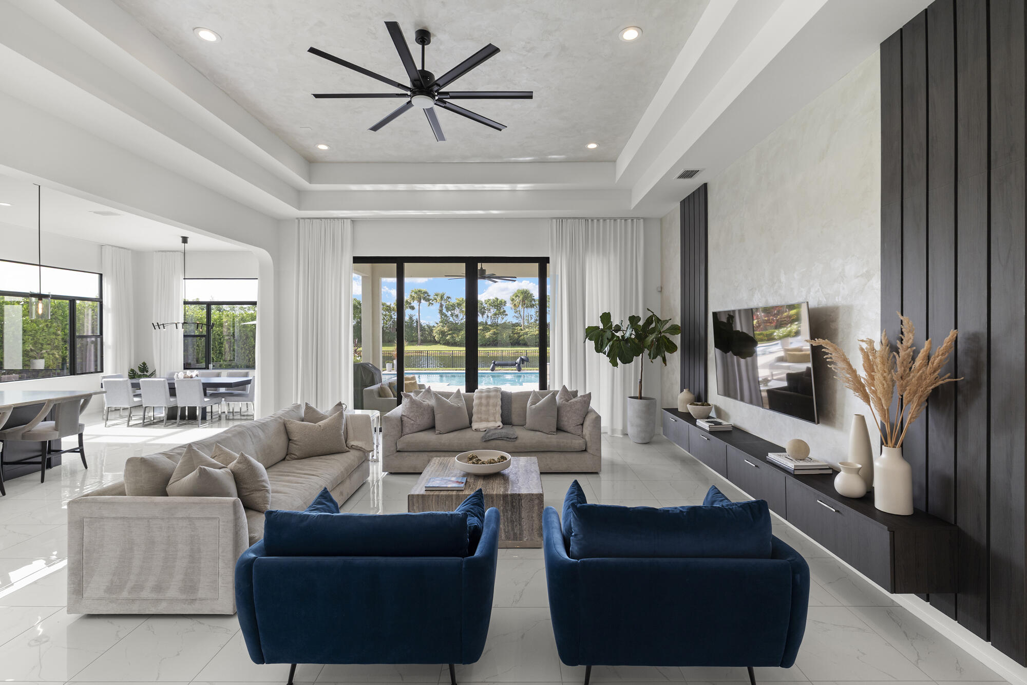 9291 Grand Prix Lane