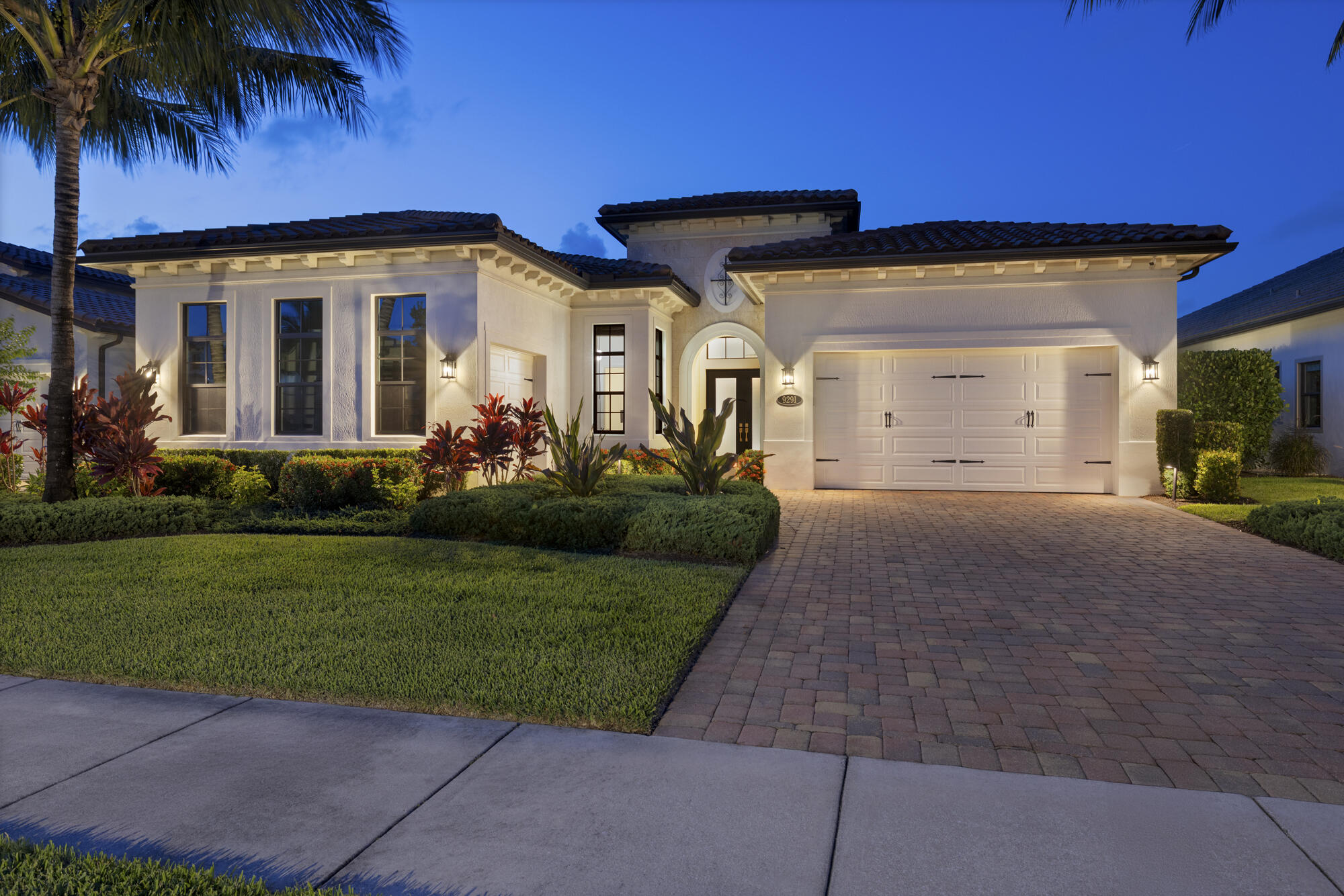 9291 Grand Prix Lane