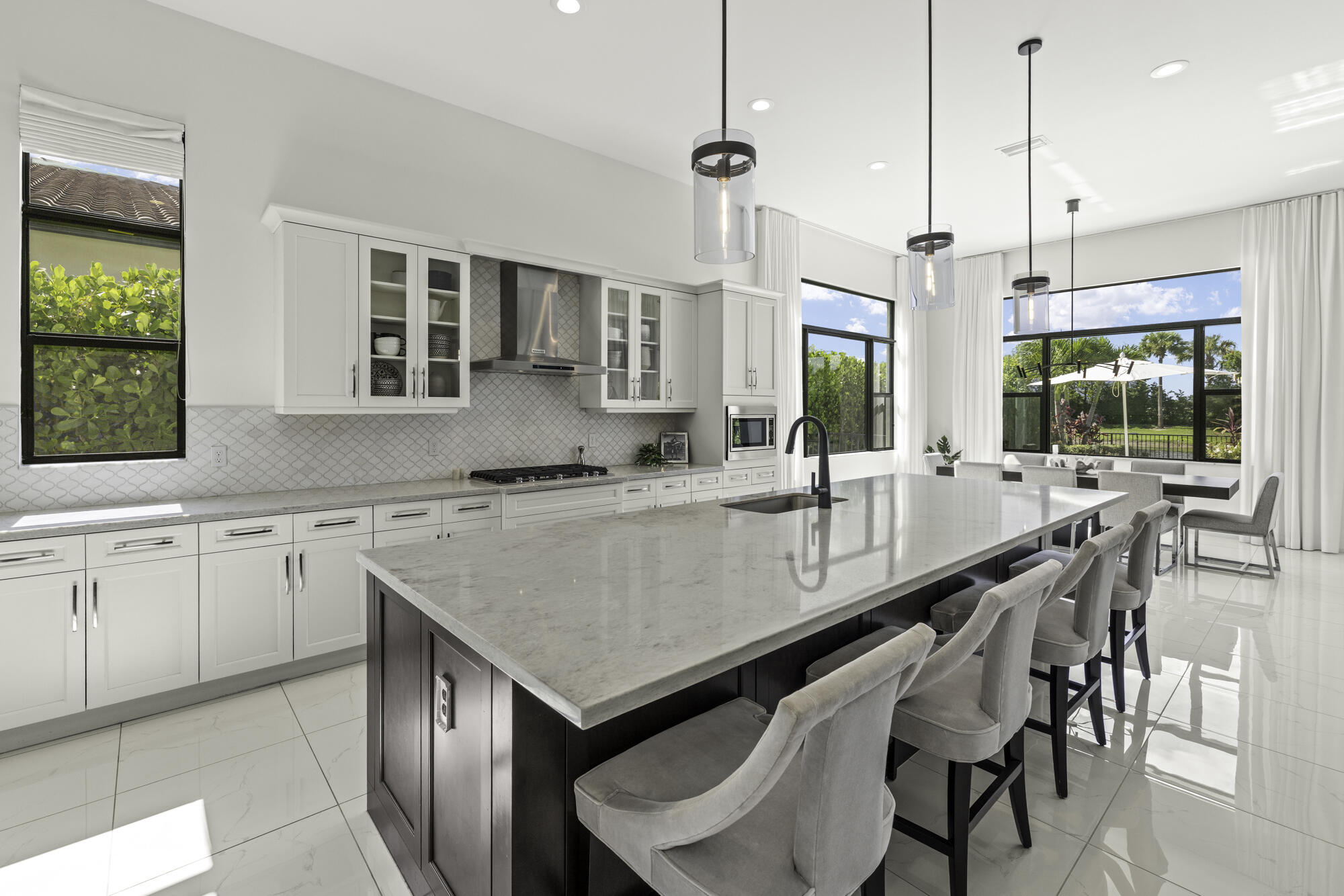 9291 Grand Prix Lane